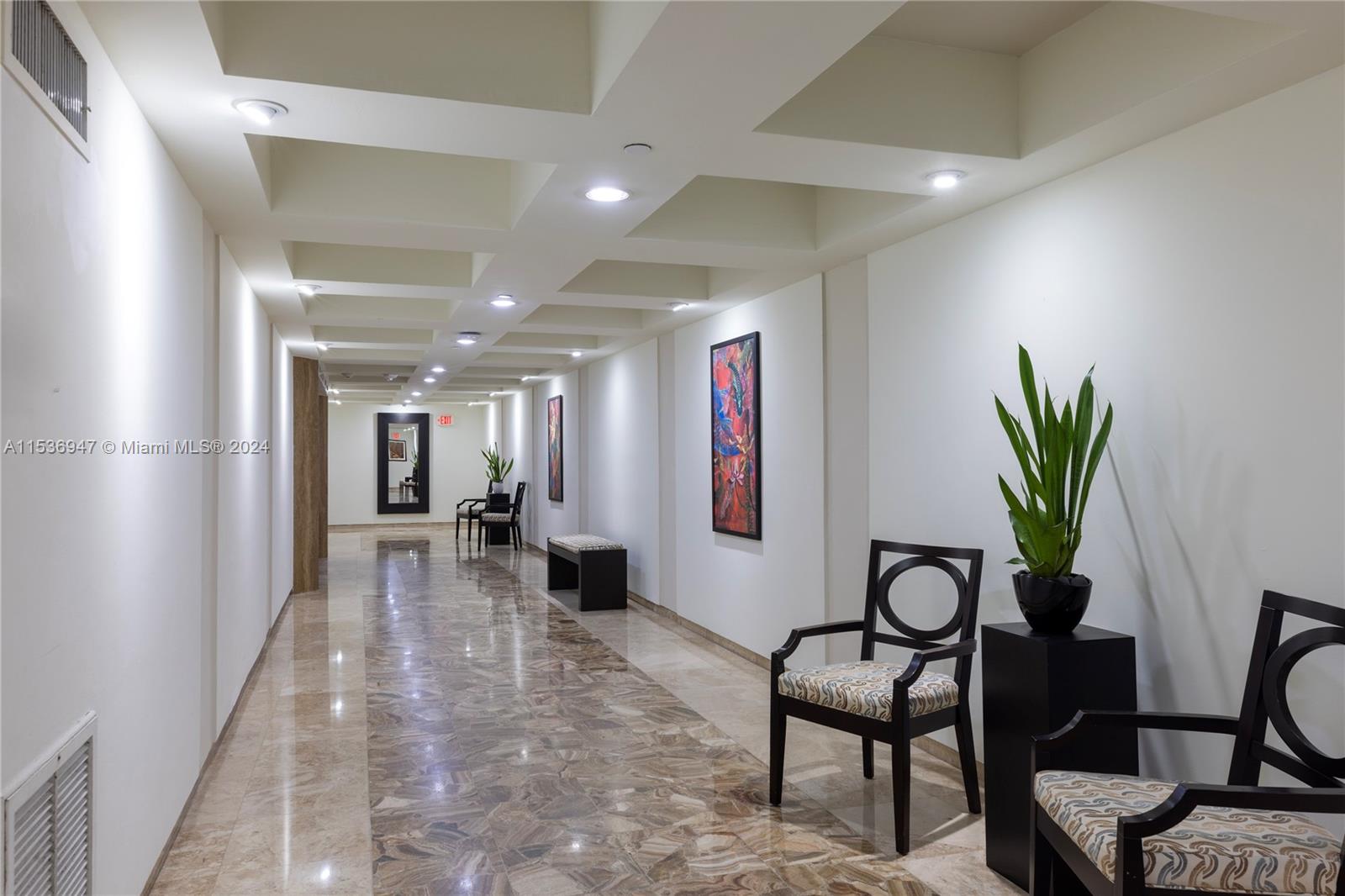 6061 Collins Ave 9F, Miami Beach, Florida 33140, 2 Bedrooms Bedrooms, ,2 BathroomsBathrooms,Residentiallease,For Rent,6061 Collins Ave 9F,A11536947