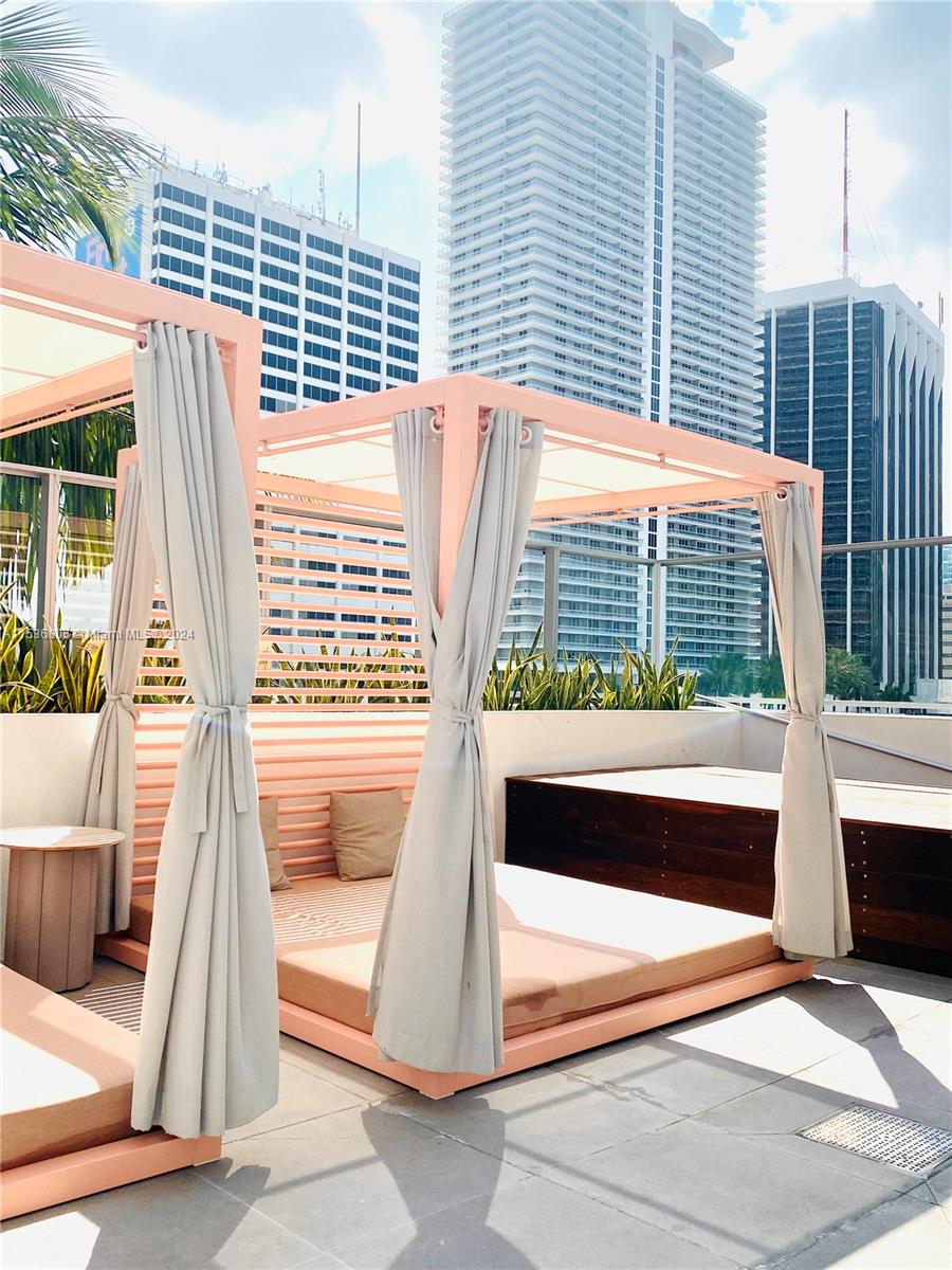 227 NE 2nd St 2010, Miami, Florida 33132, ,1 BathroomBathrooms,Residential,For Sale,227 NE 2nd St 2010,A11536805