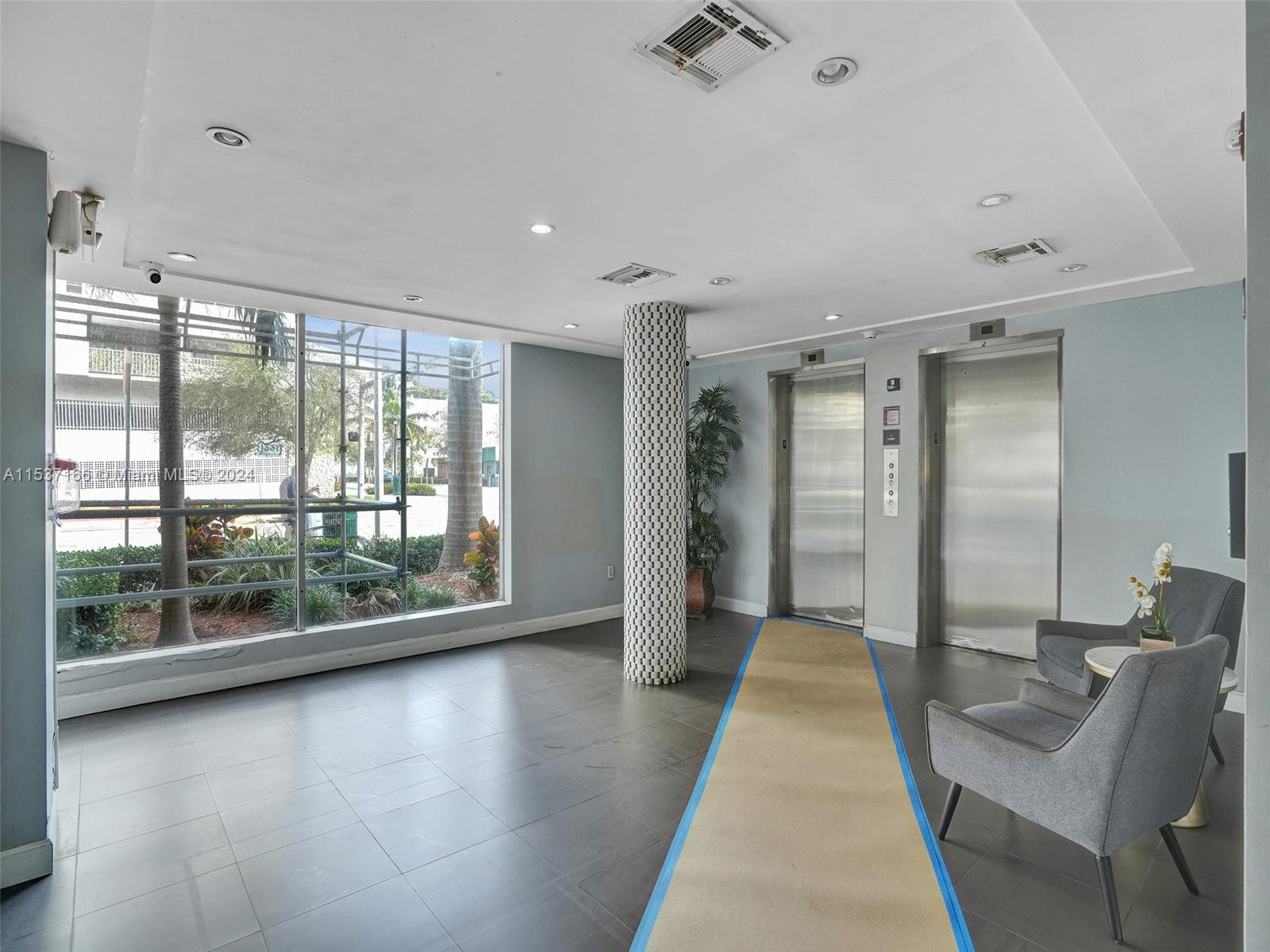 1300 Lincoln Rd C403, Miami Beach, Florida 33139, 1 Bedroom Bedrooms, ,1 BathroomBathrooms,Residential,For Sale,1300 Lincoln Rd C403,A11537166