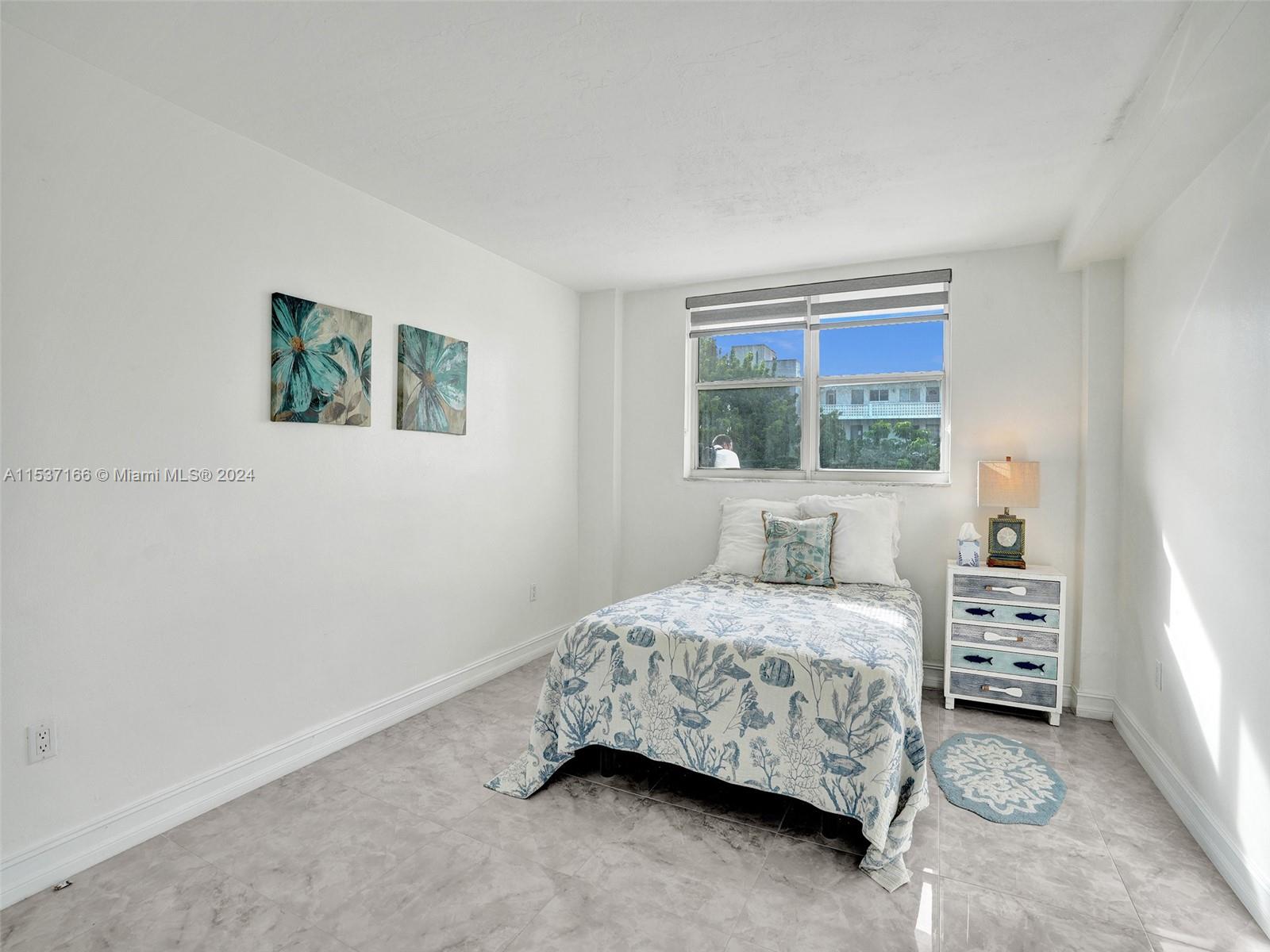 1300 Lincoln Rd C403, Miami Beach, Florida 33139, 1 Bedroom Bedrooms, ,1 BathroomBathrooms,Residential,For Sale,1300 Lincoln Rd C403,A11537166