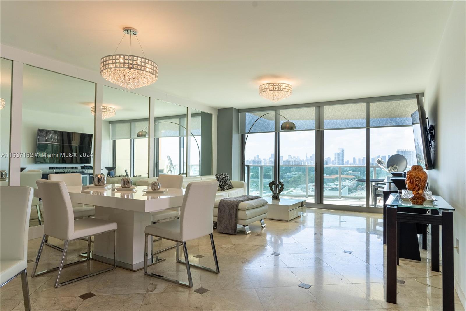 1455 Ocean Dr 1211, Miami Beach, Florida 33139, 1 Bedroom Bedrooms, ,2 BathroomsBathrooms,Residentiallease,For Rent,1455 Ocean Dr 1211,A11537182