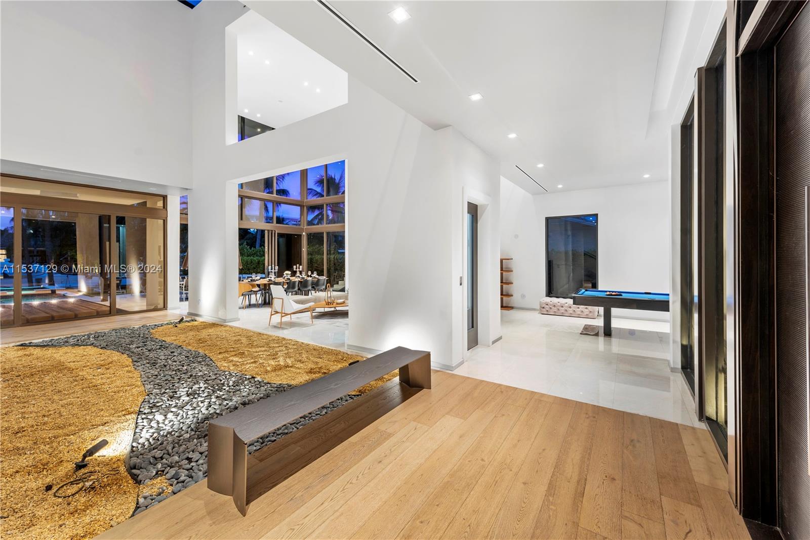 418 Sunset Dr, Hallandale Beach, FL, 33009 United States, 6 Bedrooms Bedrooms, ,6 BathroomsBathrooms,Residential,For Sale,Sunset Dr,A11537129