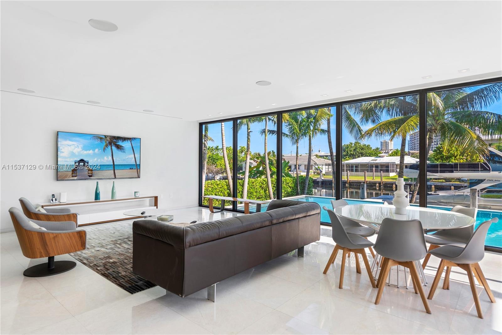 418 Sunset Dr, Hallandale Beach, FL, 33009 United States, 6 Bedrooms Bedrooms, ,6 BathroomsBathrooms,Residential,For Sale,Sunset Dr,A11537129