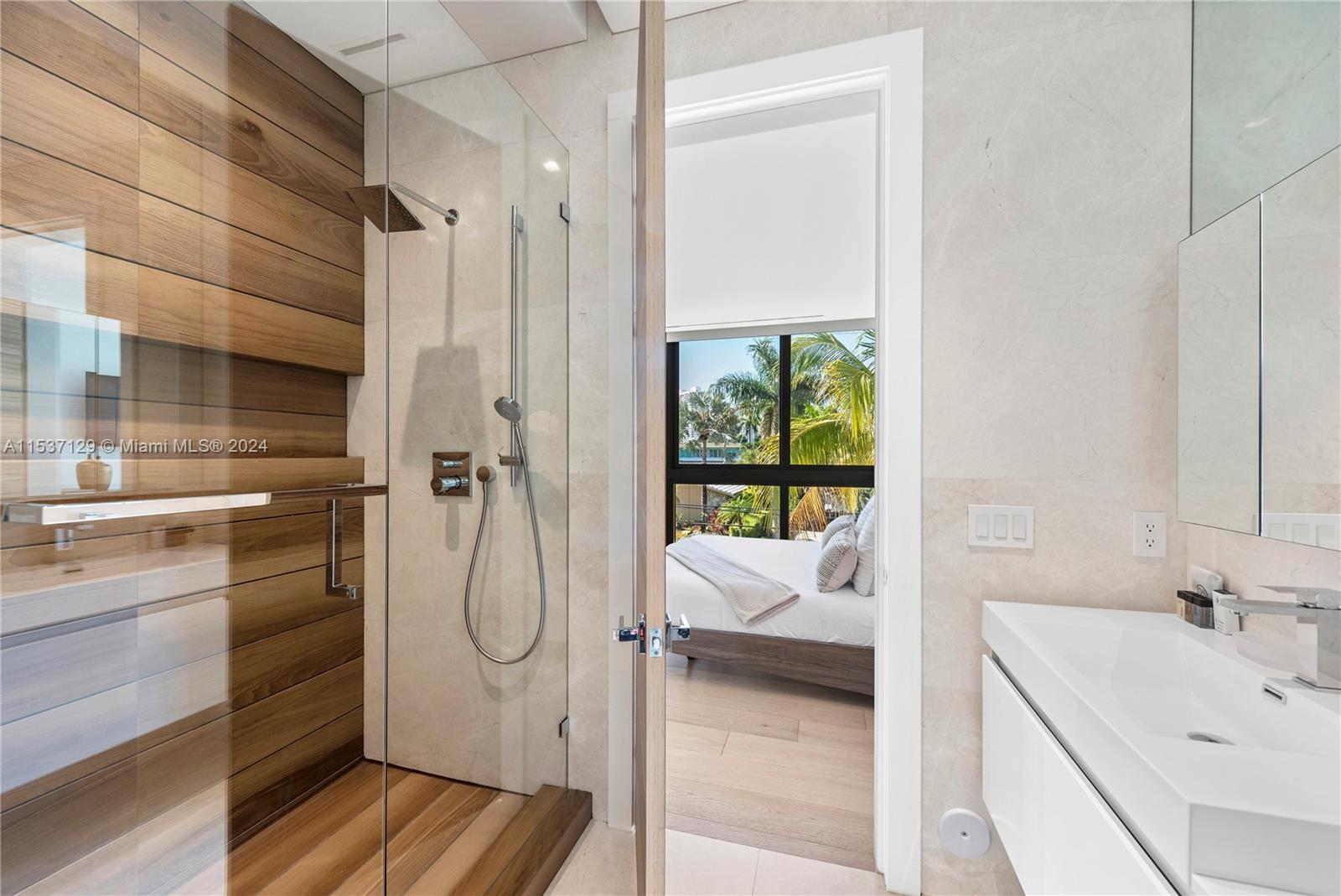 418 Sunset Dr, Hallandale Beach, Florida 33009, 6 Bedrooms Bedrooms, ,6 BathroomsBathrooms,Residential,For Sale,418 Sunset Dr,A11537129