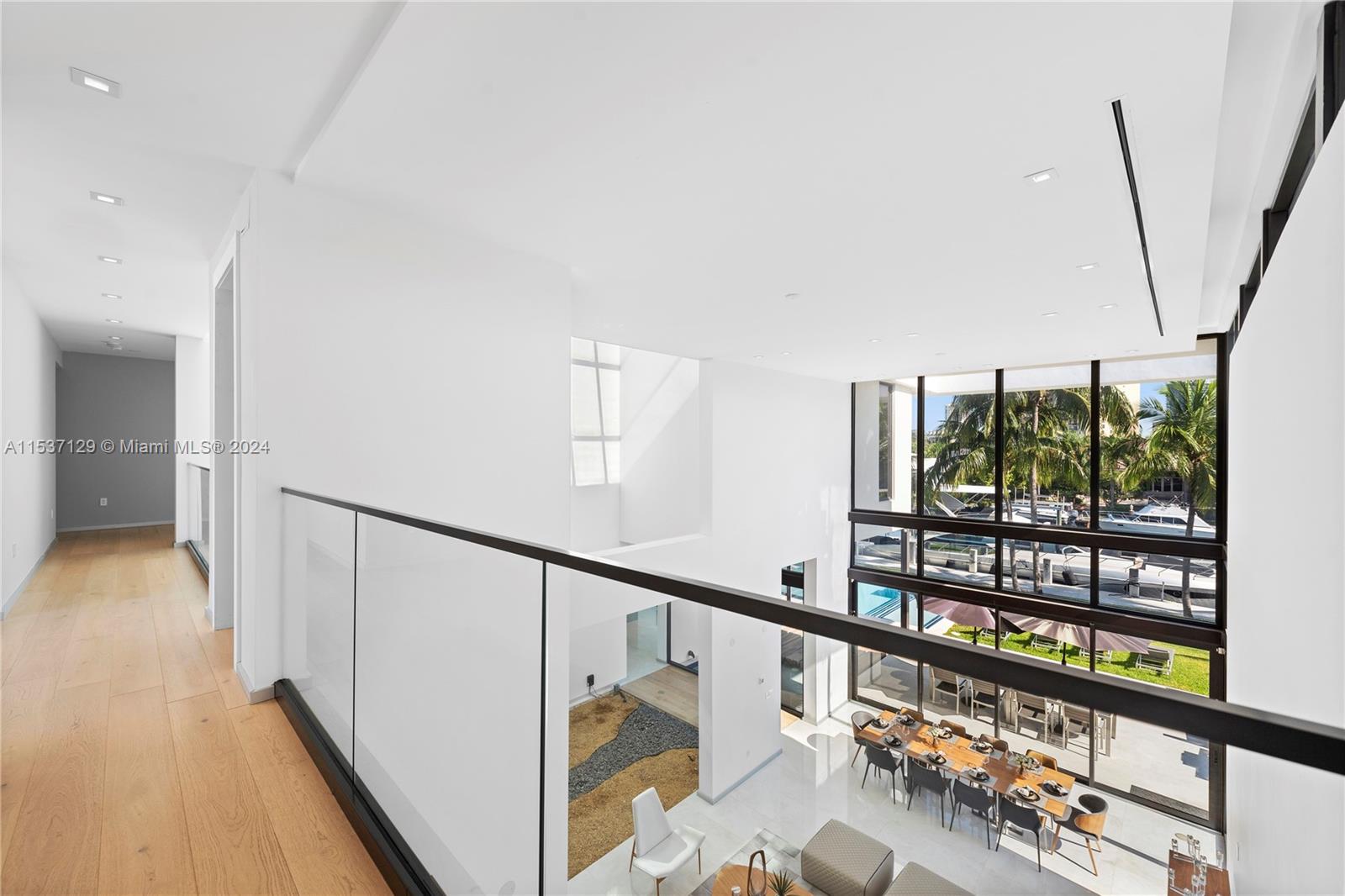 418 Sunset Dr, Hallandale Beach, Florida 33009, 6 Bedrooms Bedrooms, ,6 BathroomsBathrooms,Residential,For Sale,418 Sunset Dr,A11537129