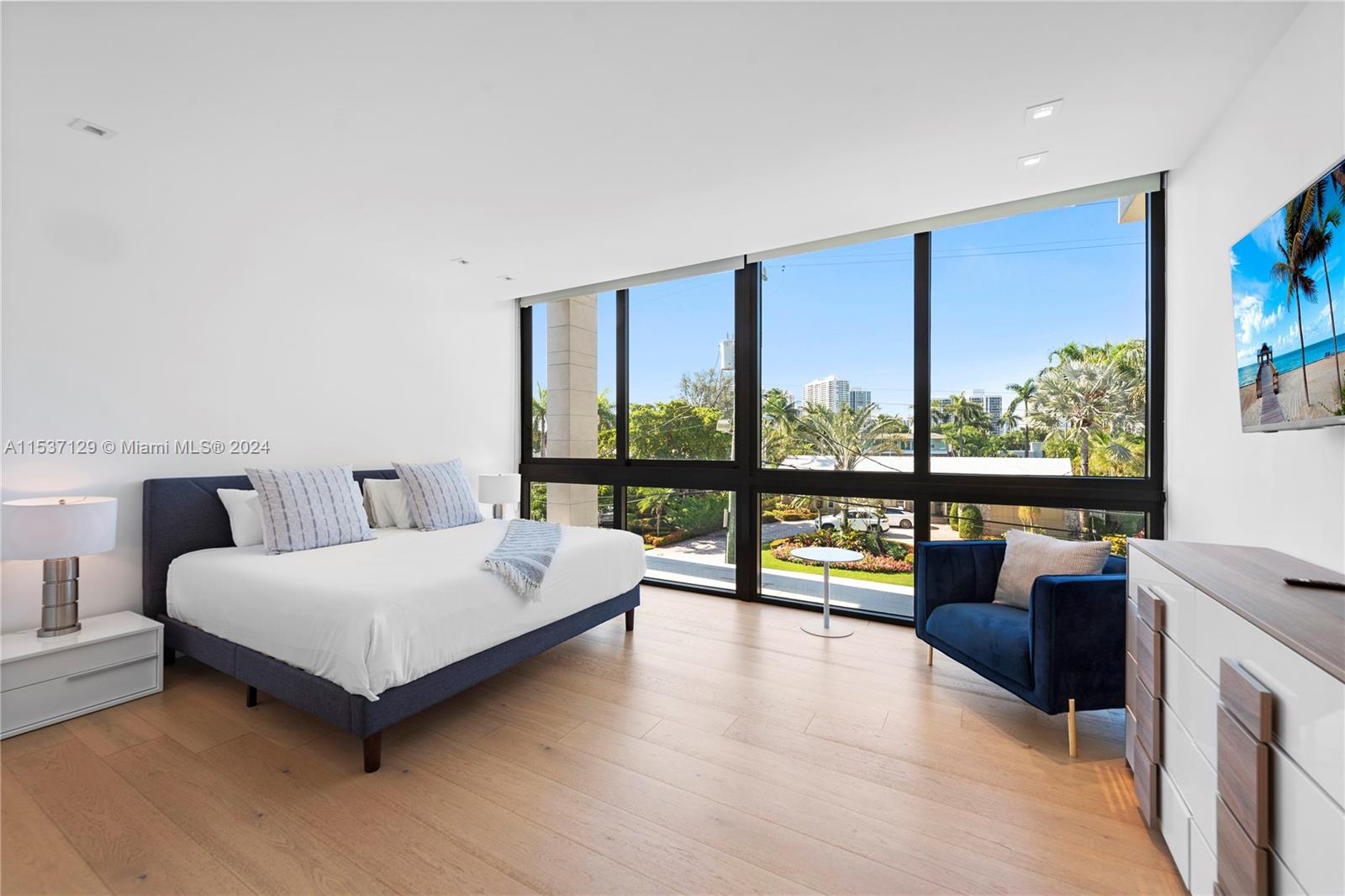 418 Sunset Dr, Hallandale Beach, Florida 33009, 6 Bedrooms Bedrooms, ,6 BathroomsBathrooms,Residential,For Sale,418 Sunset Dr,A11537129