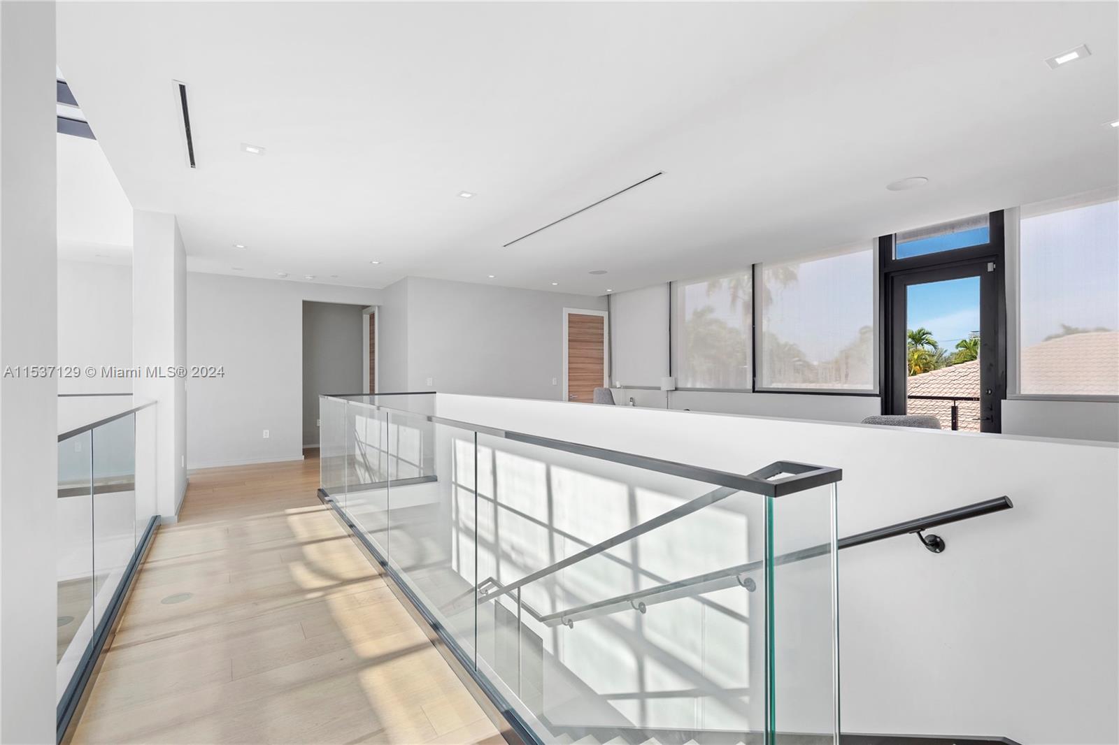 418 Sunset Dr, Hallandale Beach, FL, 33009 United States, 6 Bedrooms Bedrooms, ,6 BathroomsBathrooms,Residential,For Sale,Sunset Dr,A11537129