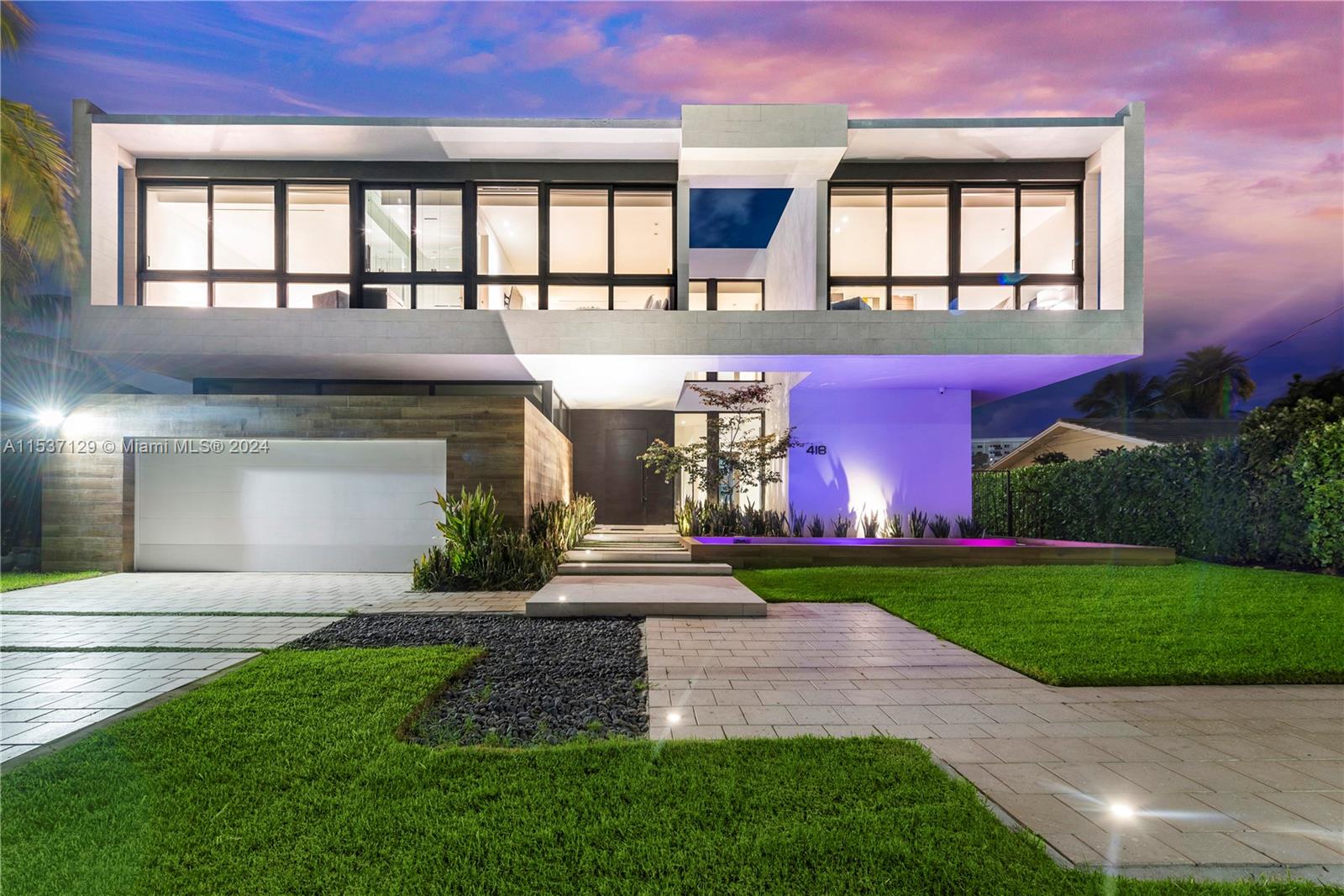 418 Sunset Dr, Hallandale Beach, FL, 33009 United States, 6 Bedrooms Bedrooms, ,6 BathroomsBathrooms,Residential,For Sale,Sunset Dr,A11537129