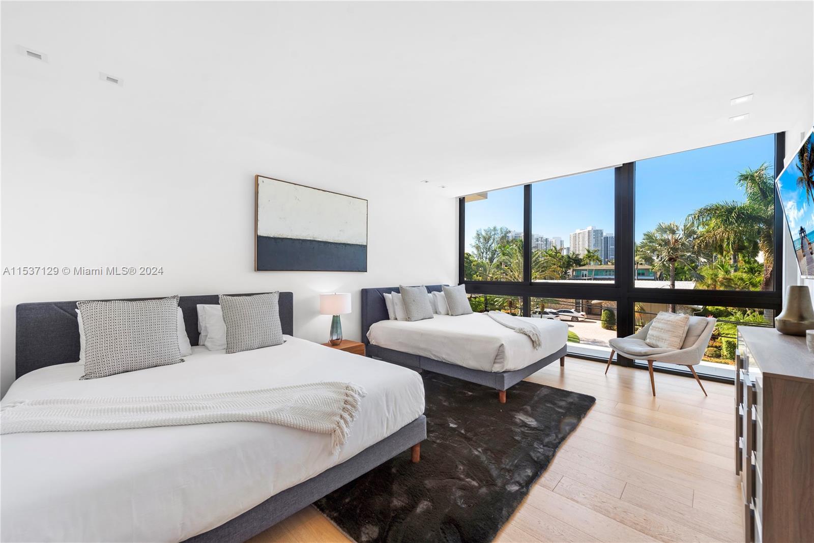 418 Sunset Dr, Hallandale Beach, FL, 33009 United States, 6 Bedrooms Bedrooms, ,6 BathroomsBathrooms,Residential,For Sale,Sunset Dr,A11537129