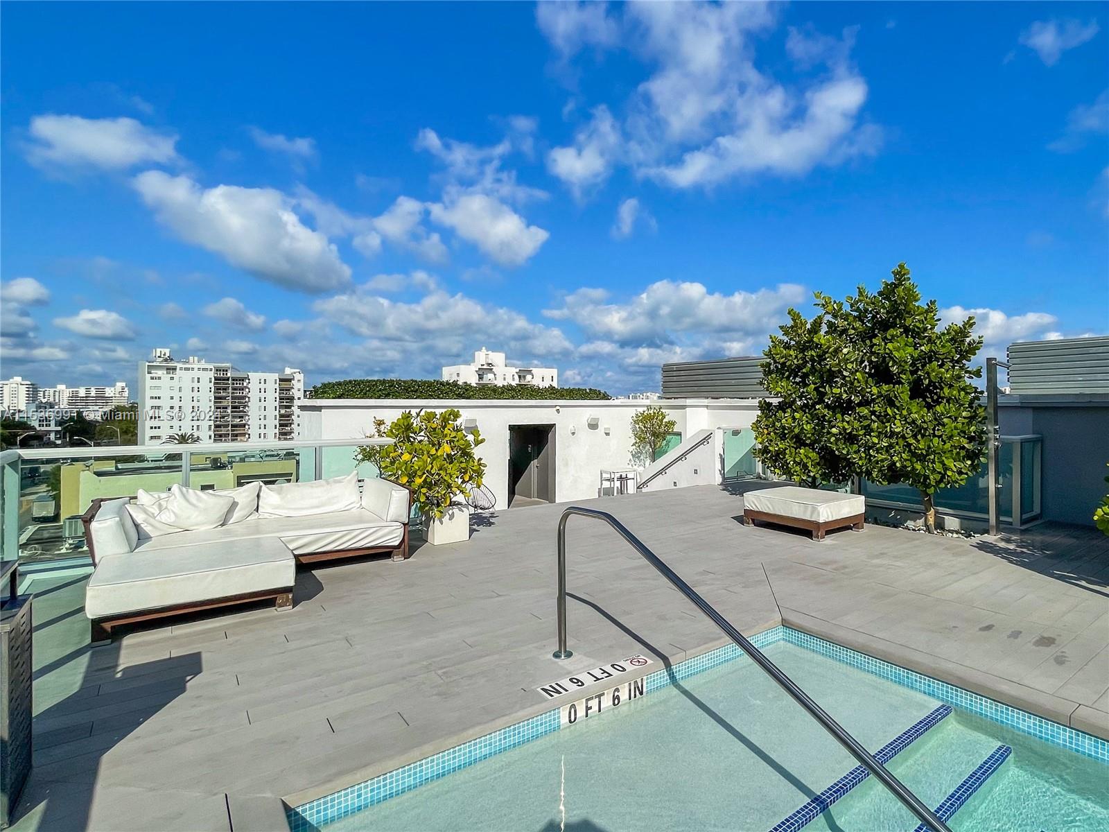 1215 West Ave 603, Miami Beach, Florida 33139, 1 Bedroom Bedrooms, ,1 BathroomBathrooms,Residential,For Sale,1215 West Ave 603,A11536991