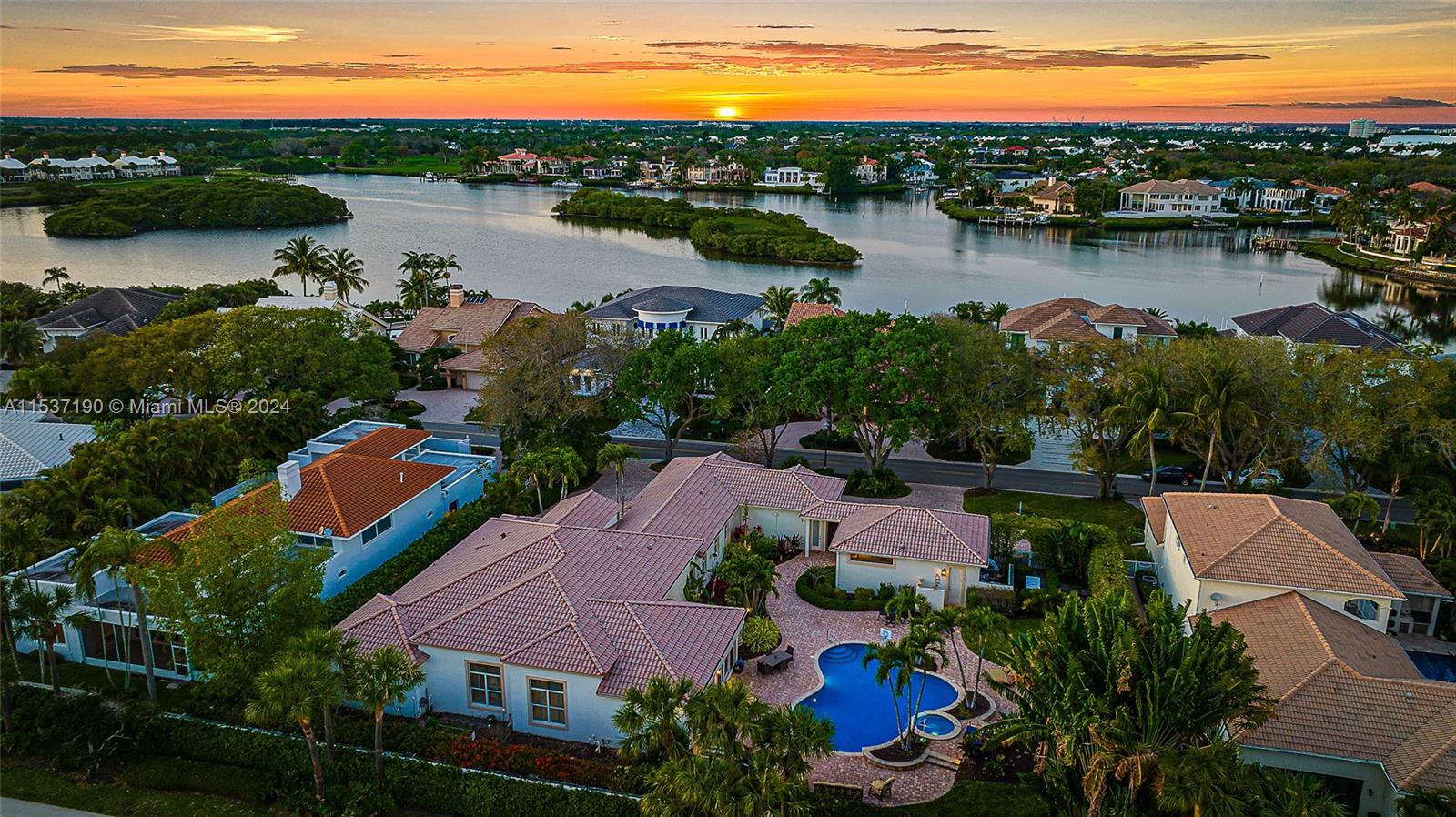 317 Eagle Dr, Jupiter, FL, 33477 United States, 4 Bedrooms Bedrooms, ,4 BathroomsBathrooms,Residential,For Sale,Eagle Dr,A11537190