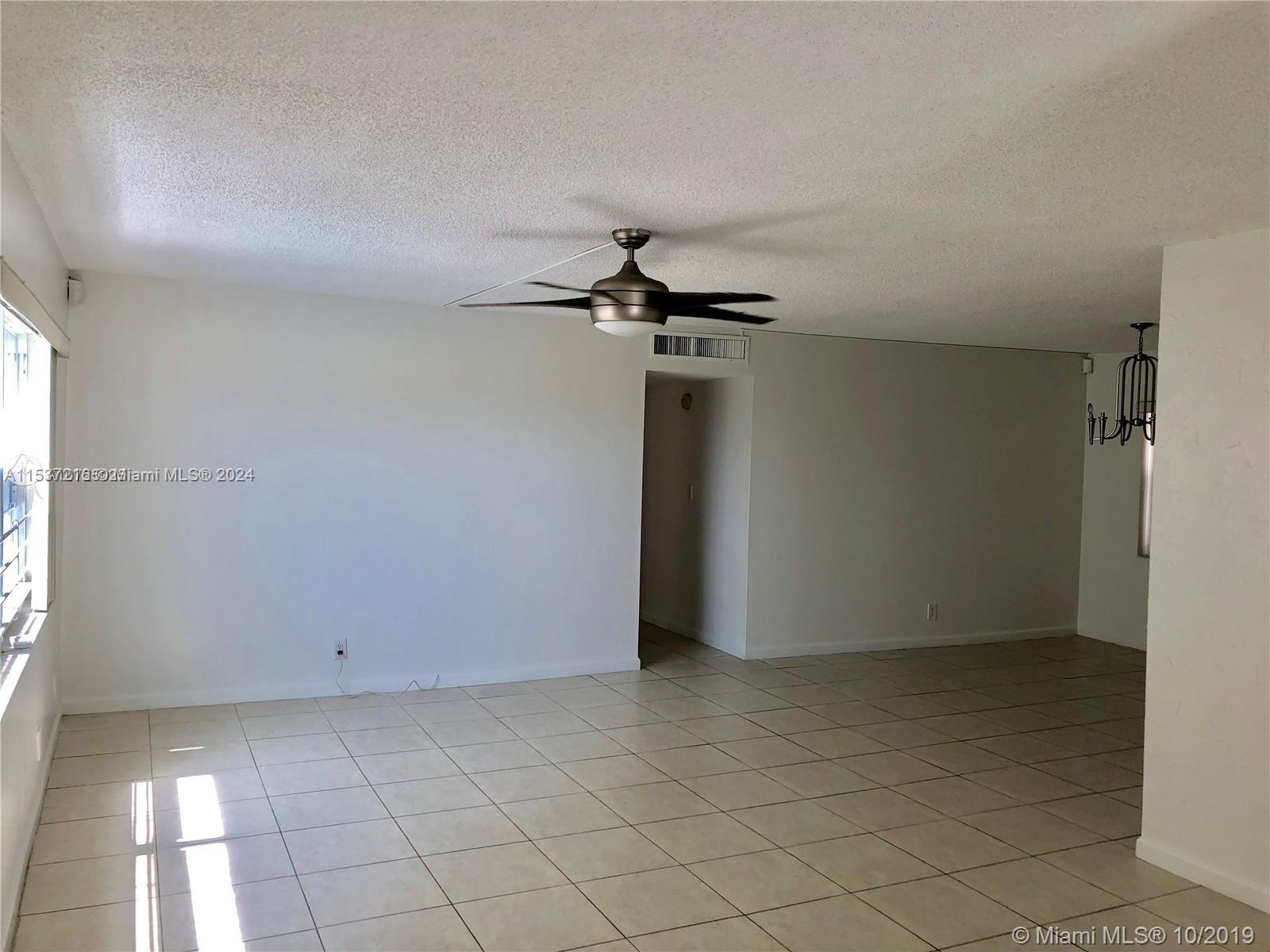 121 Golden Isles Dr 407, Hallandale Beach, Florida 33009, 3 Bedrooms Bedrooms, ,2 BathroomsBathrooms,Residential,For Sale,121 Golden Isles Dr 407,A11537216