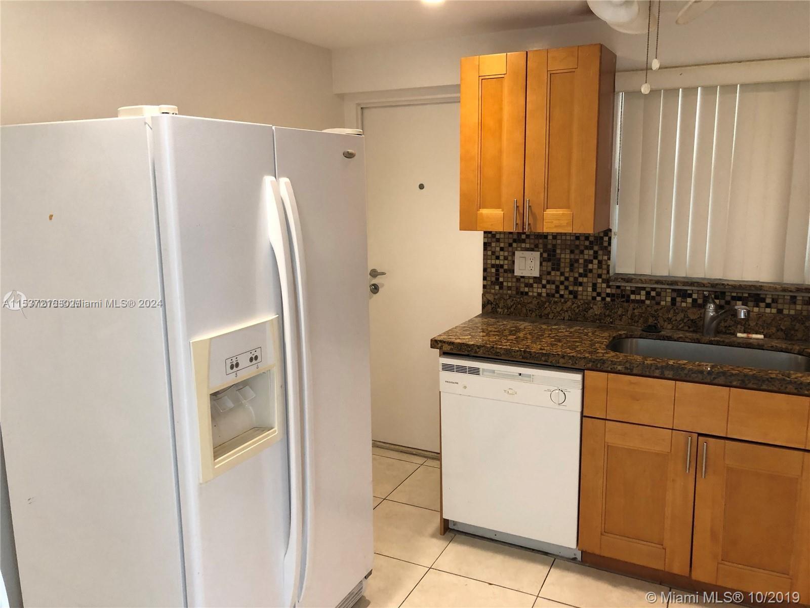 121 Golden Isles Dr 407, Hallandale Beach, Florida 33009, 3 Bedrooms Bedrooms, ,2 BathroomsBathrooms,Residential,For Sale,121 Golden Isles Dr 407,A11537216