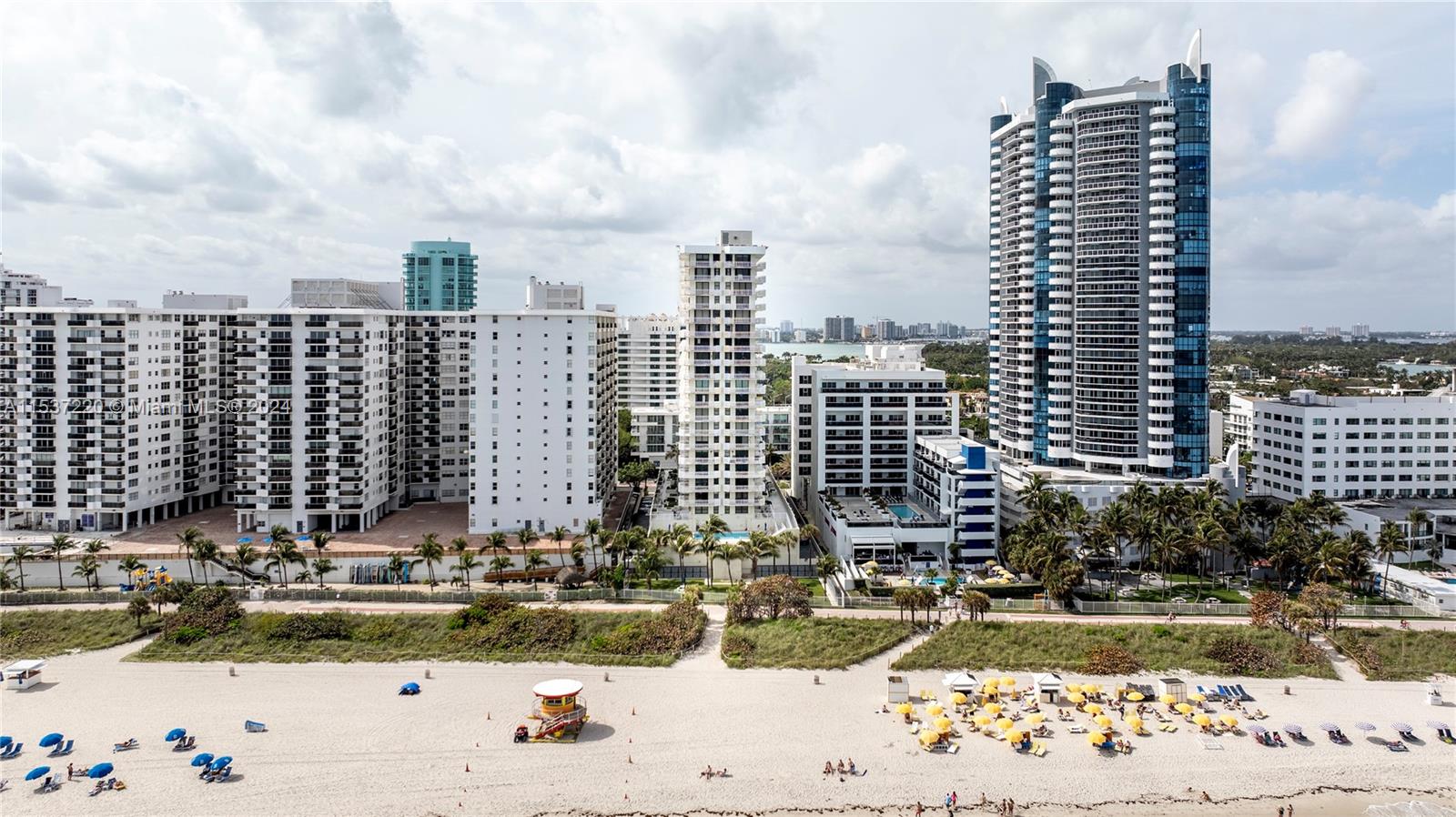 6061 Collins Ave 9F, Miami Beach, Florida 33140, 2 Bedrooms Bedrooms, ,2 BathroomsBathrooms,Residential,For Sale,6061 Collins Ave 9F,A11537220