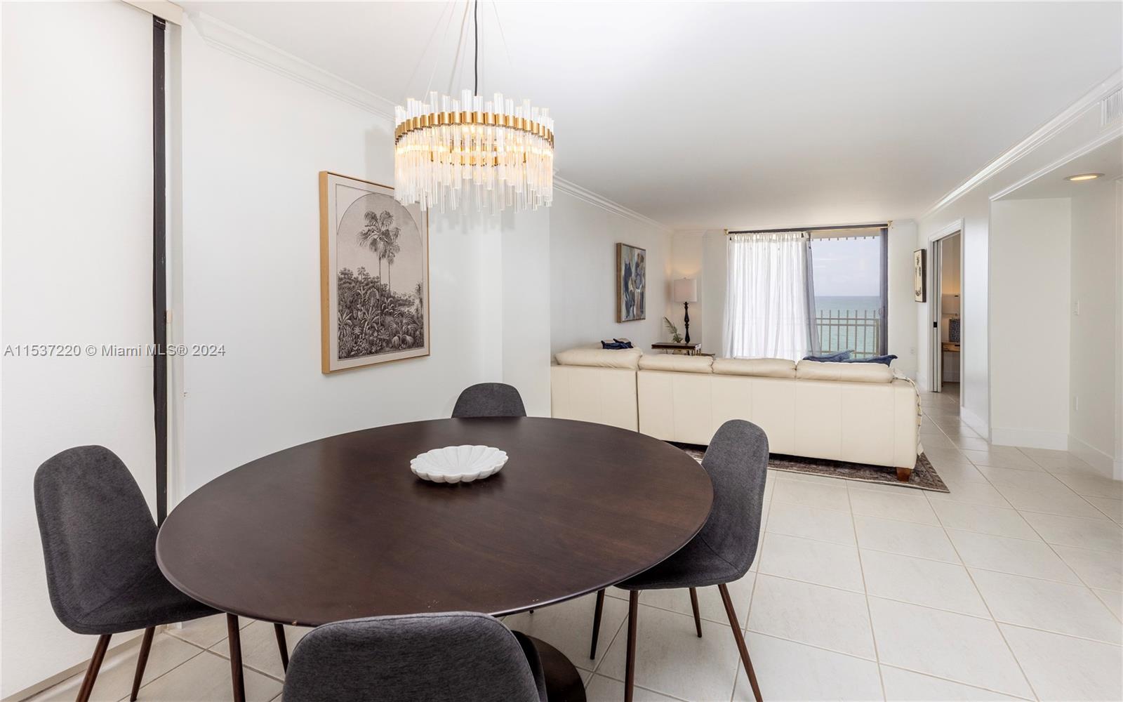 6061 Collins Ave 9F, Miami Beach, Florida 33140, 2 Bedrooms Bedrooms, ,2 BathroomsBathrooms,Residential,For Sale,6061 Collins Ave 9F,A11537220