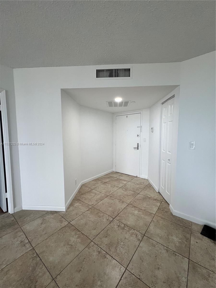 3300 NE 192nd St 1001, Aventura, Florida 33180, 2 Bedrooms Bedrooms, ,2 BathroomsBathrooms,Residentiallease,For Rent,3300 NE 192nd St 1001,A11537222