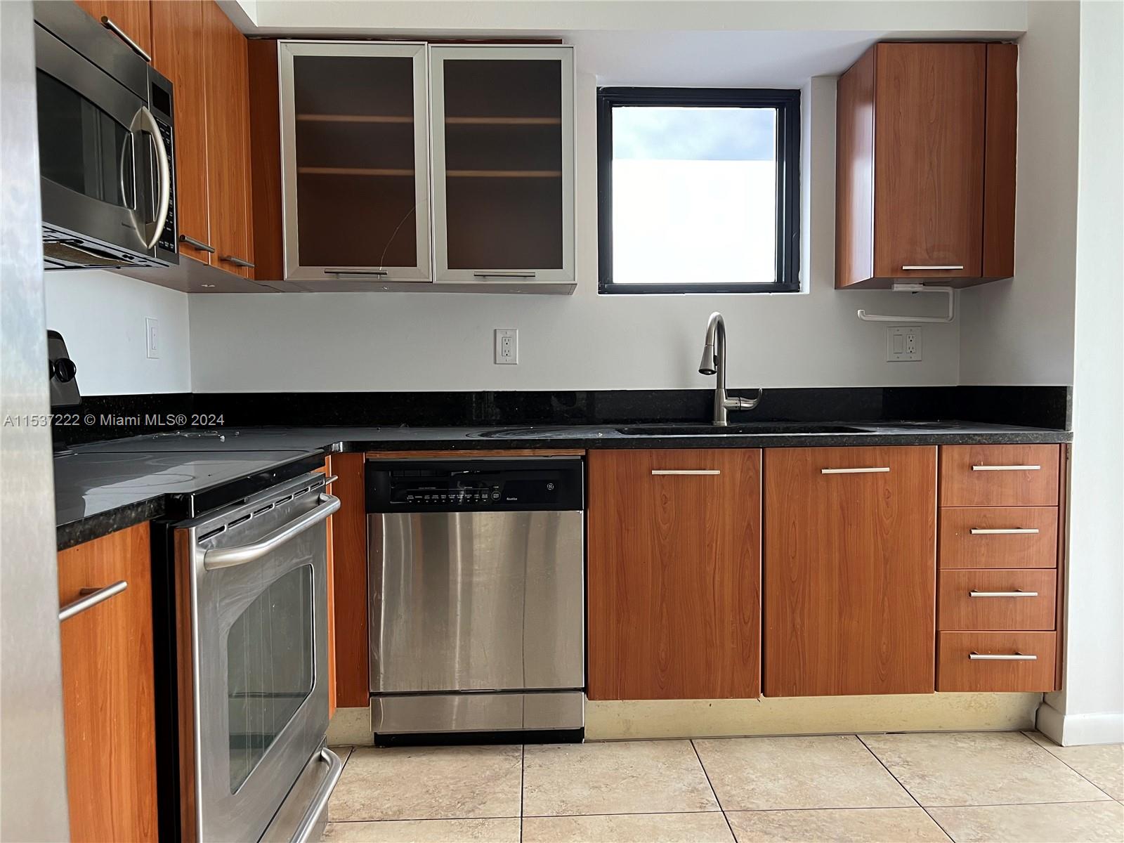 3300 NE 192nd St 1001, Aventura, Florida 33180, 2 Bedrooms Bedrooms, ,2 BathroomsBathrooms,Residentiallease,For Rent,3300 NE 192nd St 1001,A11537222