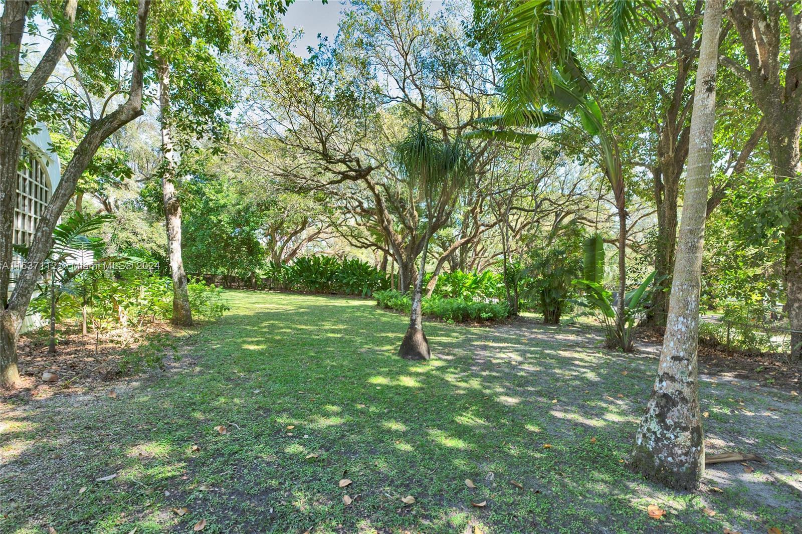 5465 Banyan Trl, Coral Gables, FL, 33156 United States, 5 Bedrooms Bedrooms, ,5 BathroomsBathrooms,Residential,For Sale,Banyan Trl,A11537112