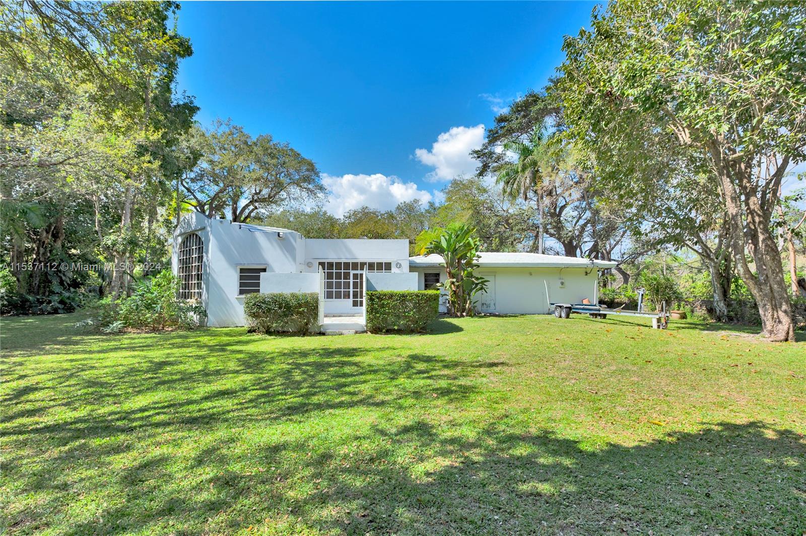 5465 Banyan Trl, Coral Gables, FL, 33156 United States, 5 Bedrooms Bedrooms, ,5 BathroomsBathrooms,Residential,For Sale,Banyan Trl,A11537112