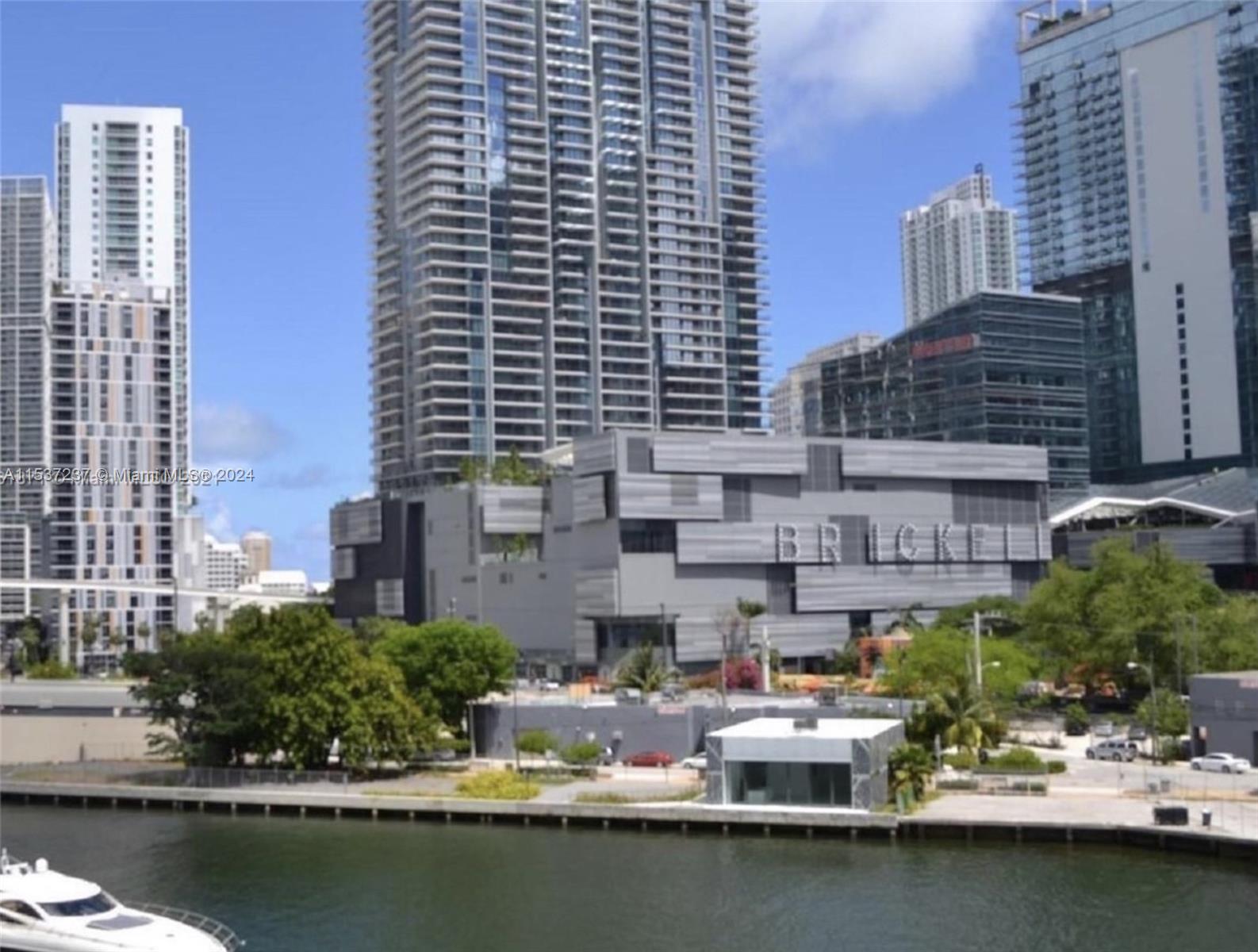 92 SW 3rd St 1705, Miami, Florida 33130, 2 Bedrooms Bedrooms, ,2 BathroomsBathrooms,Residentiallease,For Rent,92 SW 3rd St 1705,A11537237