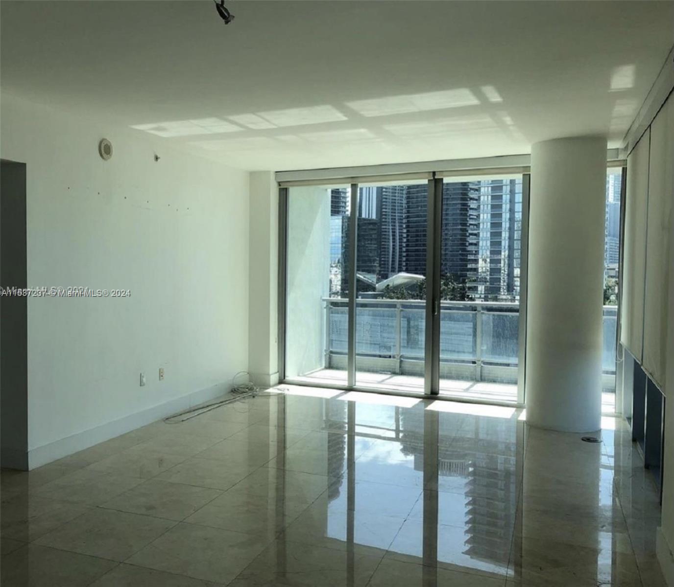 92 SW 3rd St 1705, Miami, Florida 33130, 2 Bedrooms Bedrooms, ,2 BathroomsBathrooms,Residentiallease,For Rent,92 SW 3rd St 1705,A11537237