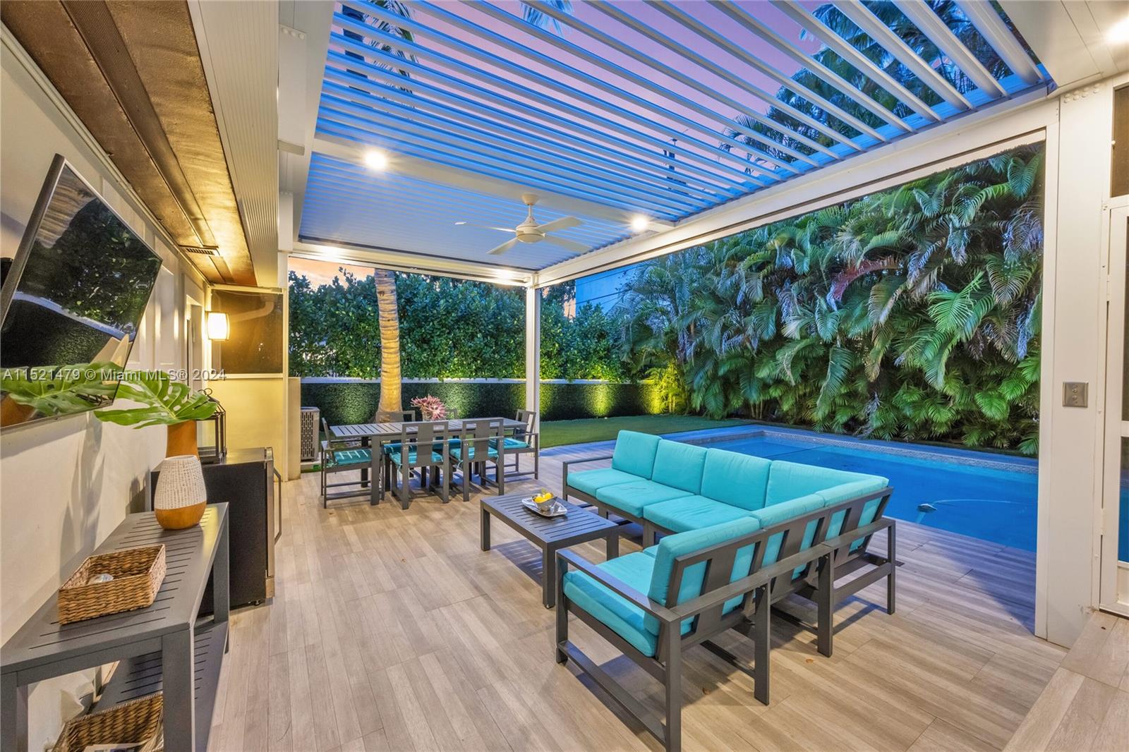 1449 Robbia Ave, Coral Gables, Florida 33146, 4 Bedrooms Bedrooms, ,3 BathroomsBathrooms,Residential,For Sale,1449 Robbia Ave,A11521479