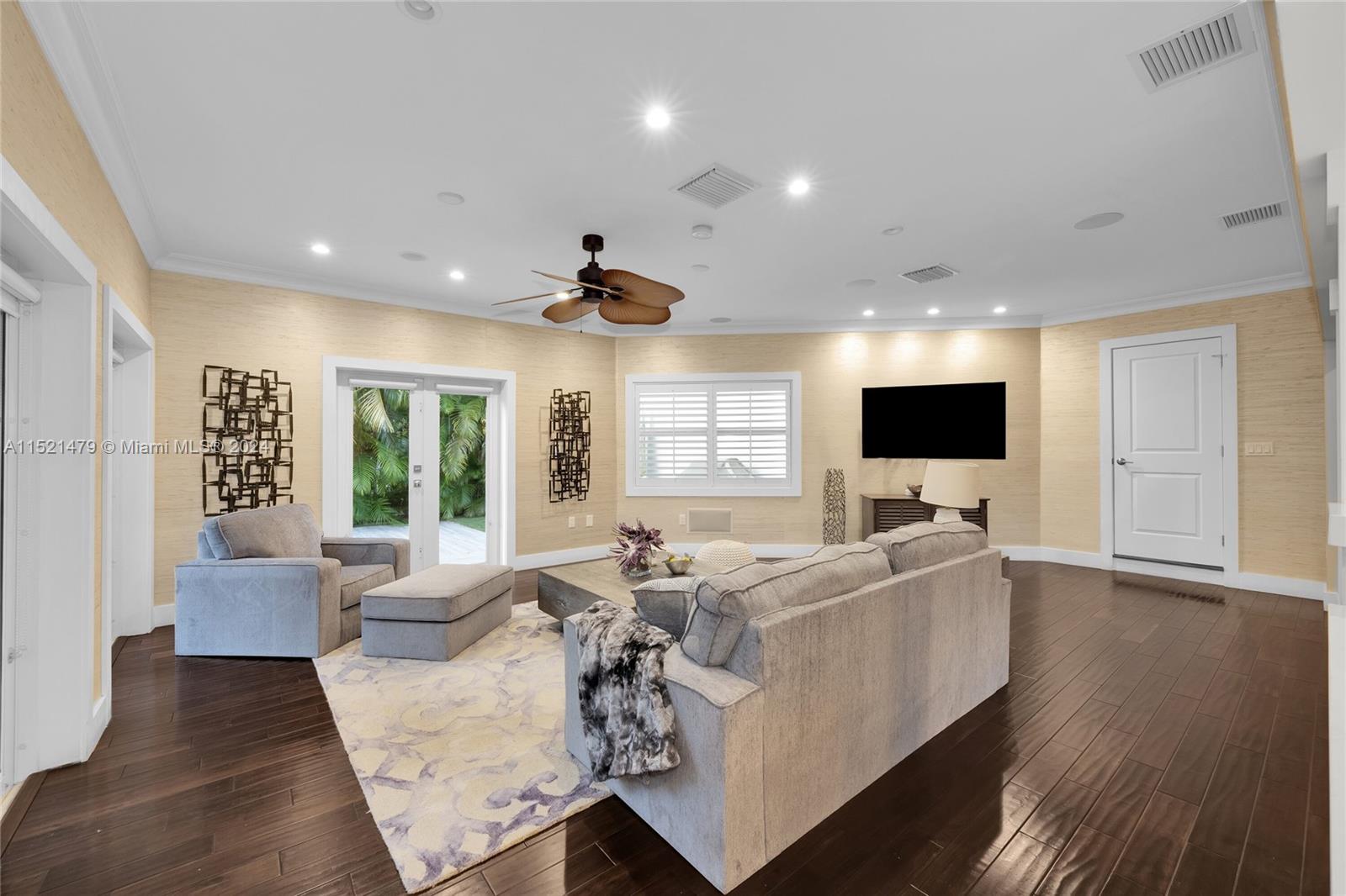 1449 Robbia Ave, Coral Gables, Florida 33146, 4 Bedrooms Bedrooms, ,3 BathroomsBathrooms,Residential,For Sale,1449 Robbia Ave,A11521479