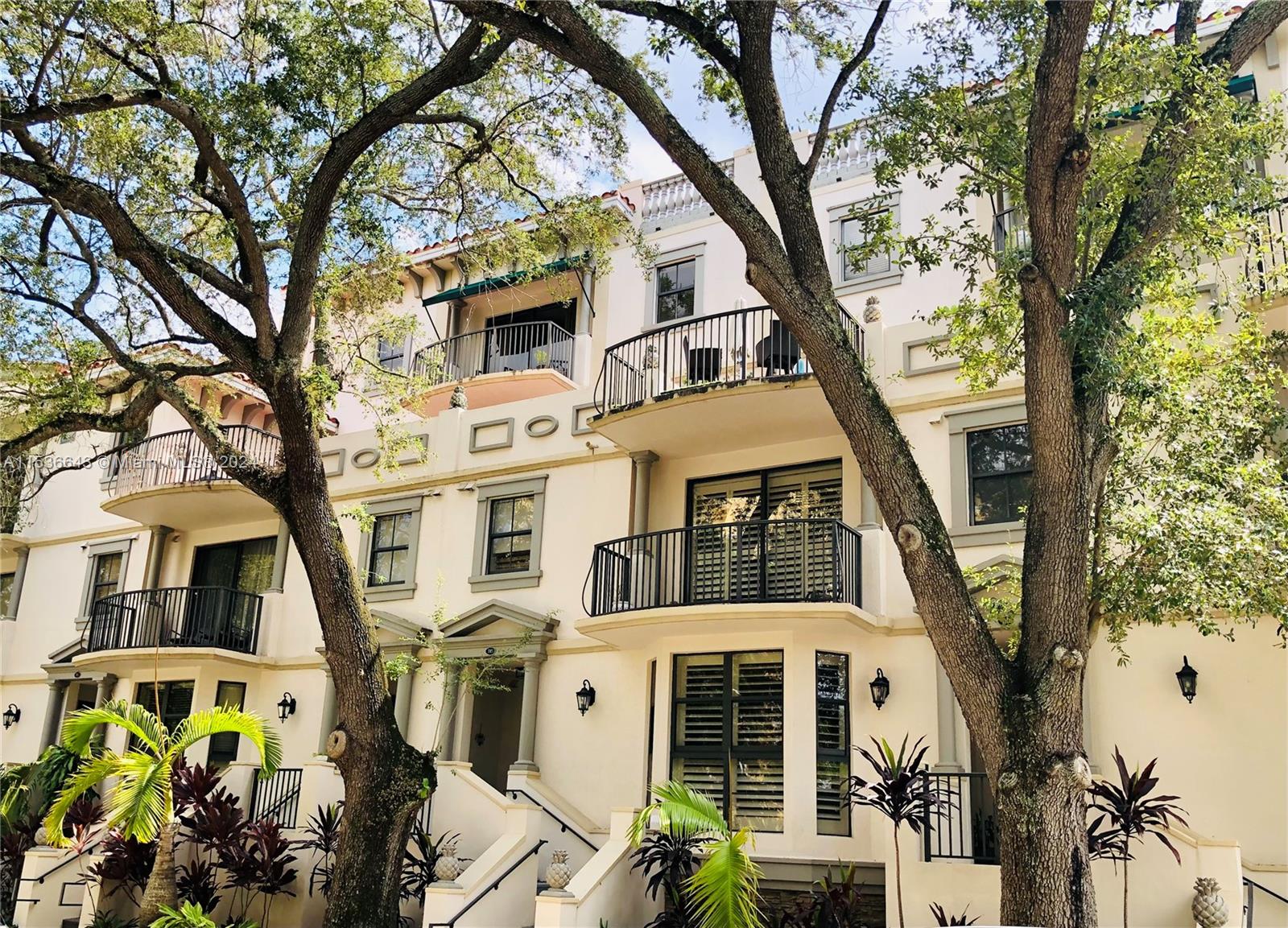 1650 Galiano St TH8, Coral Gables, Florida 33134, 3 Bedrooms Bedrooms, ,3 BathroomsBathrooms,Residentiallease,For Rent,1650 Galiano St TH8,A11536643