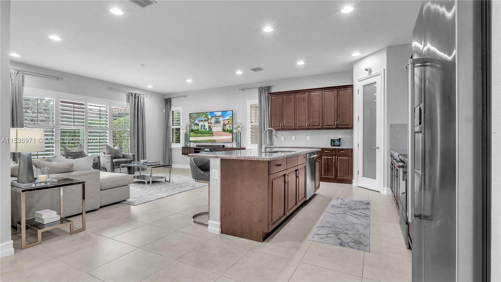 Kitchen/Living Room