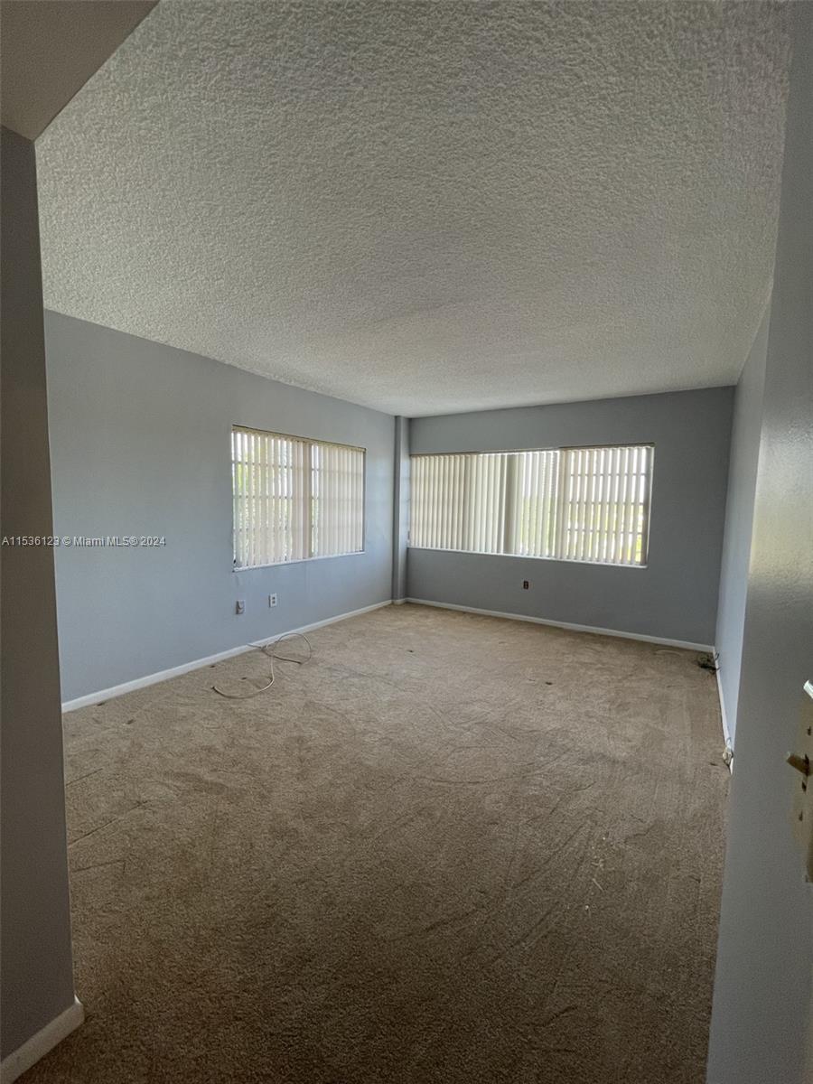 1700 NE 105th St 512, Miami Shores, Florida 33138, 2 Bedrooms Bedrooms, ,2 BathroomsBathrooms,Residentiallease,For Rent,1700 NE 105th St 512,A11536123