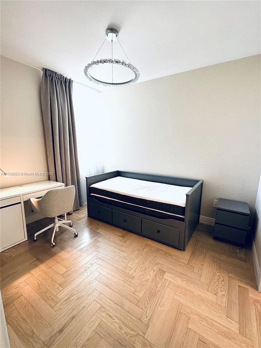 3330 NE 190th St 917, Aventura, Florida 33180, 2 Bedrooms Bedrooms, ,2 BathroomsBathrooms,Residentiallease,For Rent,3330 NE 190th St 917,A11536823