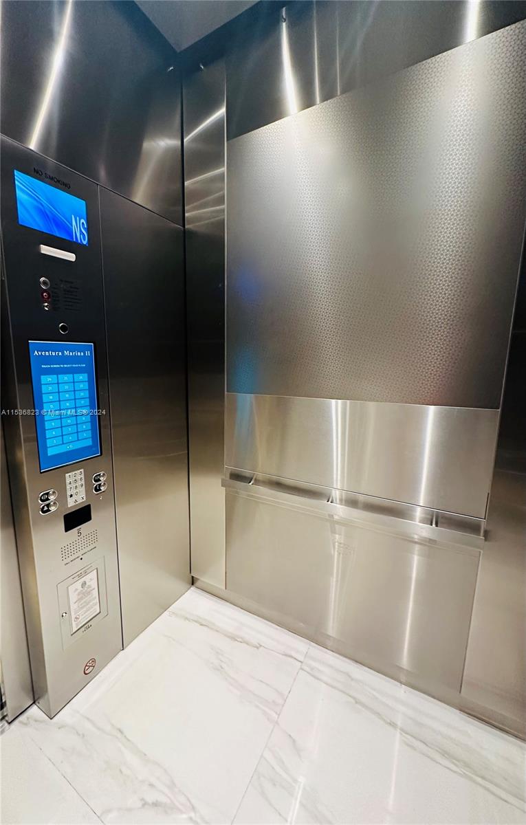 3330 NE 190th St 917, Aventura, Florida 33180, 2 Bedrooms Bedrooms, ,2 BathroomsBathrooms,Residentiallease,For Rent,3330 NE 190th St 917,A11536823