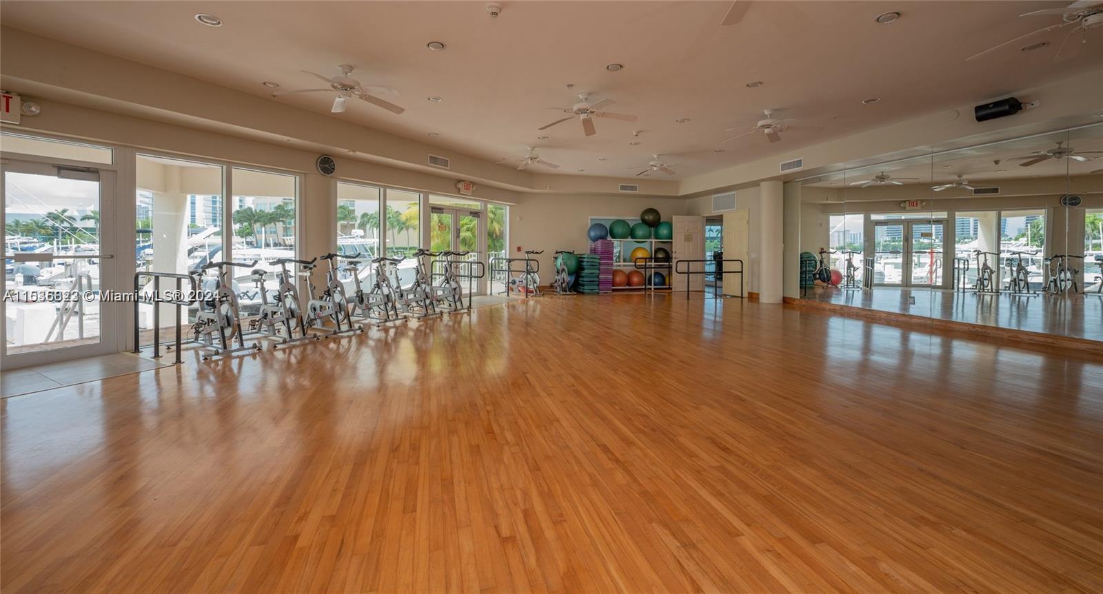 3330 NE 190th St 917, Aventura, Florida 33180, 2 Bedrooms Bedrooms, ,2 BathroomsBathrooms,Residentiallease,For Rent,3330 NE 190th St 917,A11536823