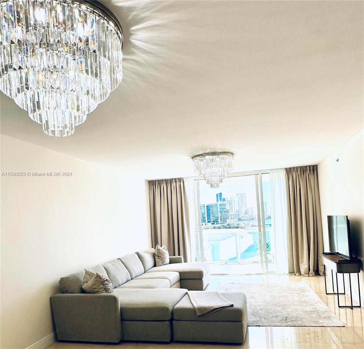 3330 NE 190th St 917, Aventura, Florida 33180, 2 Bedrooms Bedrooms, ,2 BathroomsBathrooms,Residentiallease,For Rent,3330 NE 190th St 917,A11536823