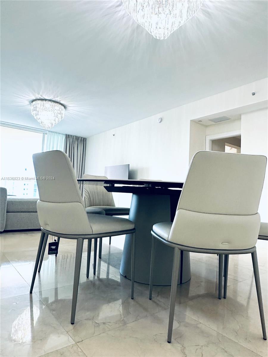 3330 NE 190th St 917, Aventura, Florida 33180, 2 Bedrooms Bedrooms, ,2 BathroomsBathrooms,Residentiallease,For Rent,3330 NE 190th St 917,A11536823