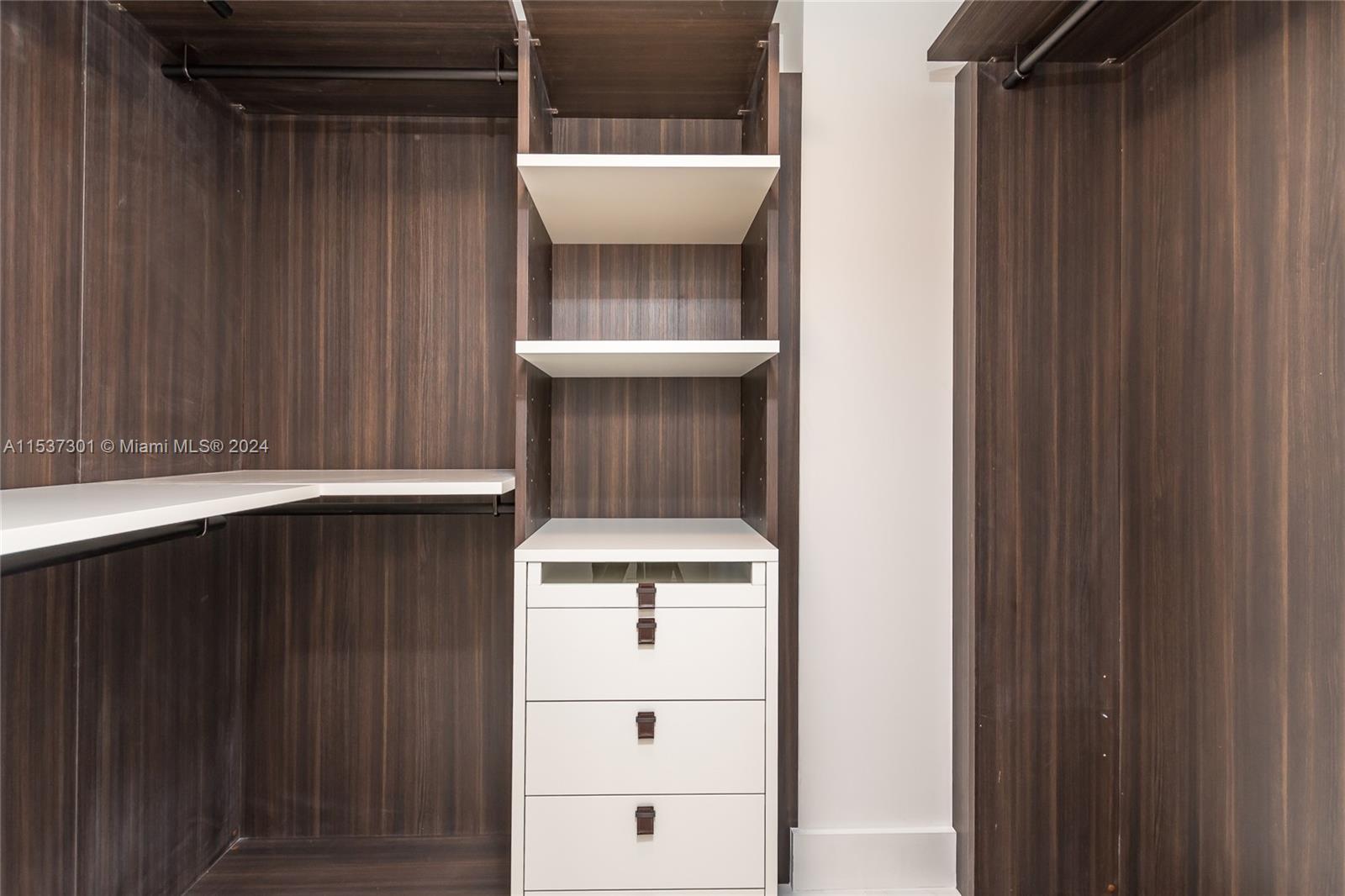 301 Altara Ave 734, Coral Gables, Florida 33146, 3 Bedrooms Bedrooms, ,2 BathroomsBathrooms,Residential,For Sale,301 Altara Ave 734,A11537301