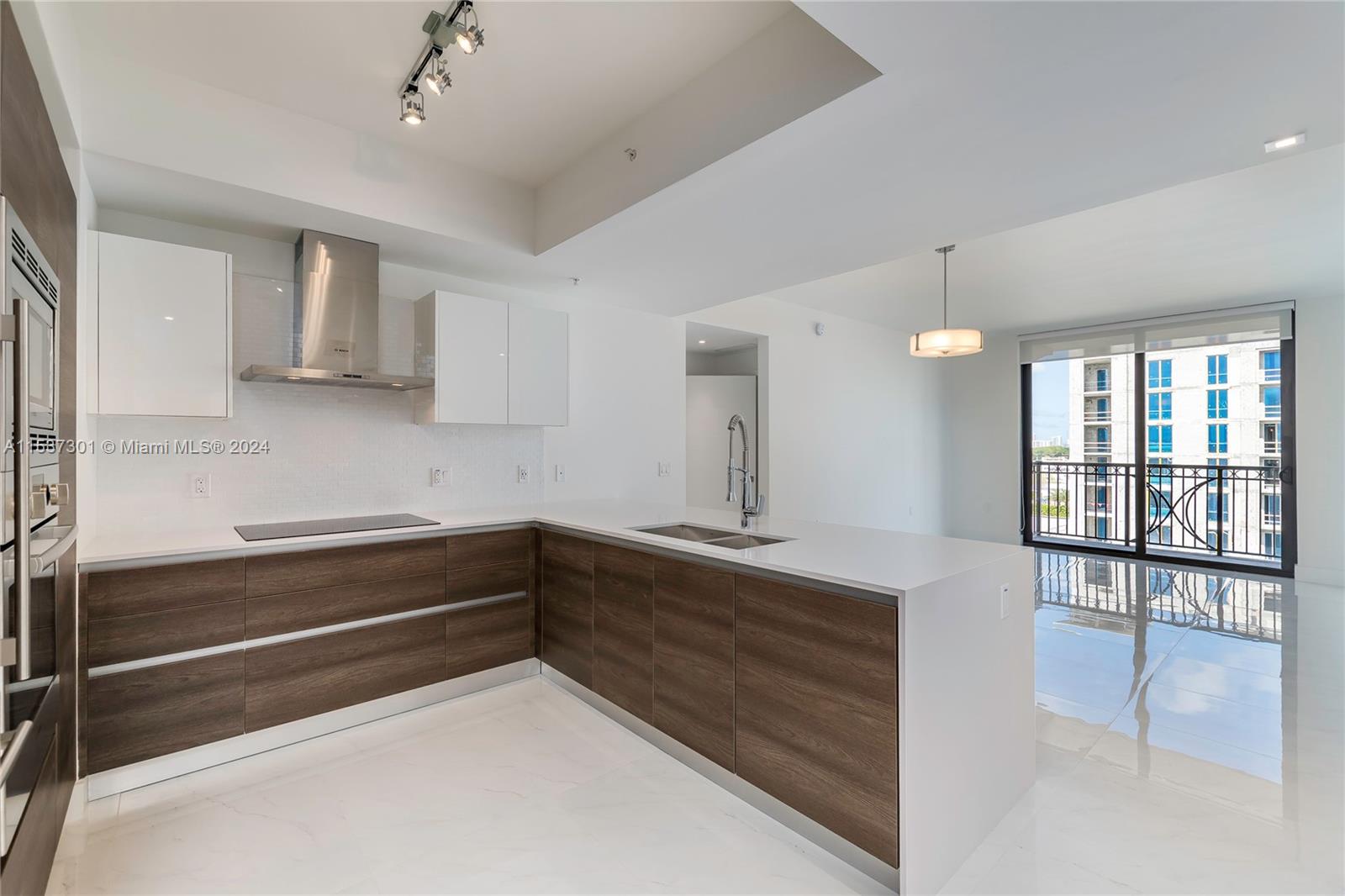 301 Altara Ave 734, Coral Gables, Florida 33146, 3 Bedrooms Bedrooms, ,2 BathroomsBathrooms,Residential,For Sale,301 Altara Ave 734,A11537301