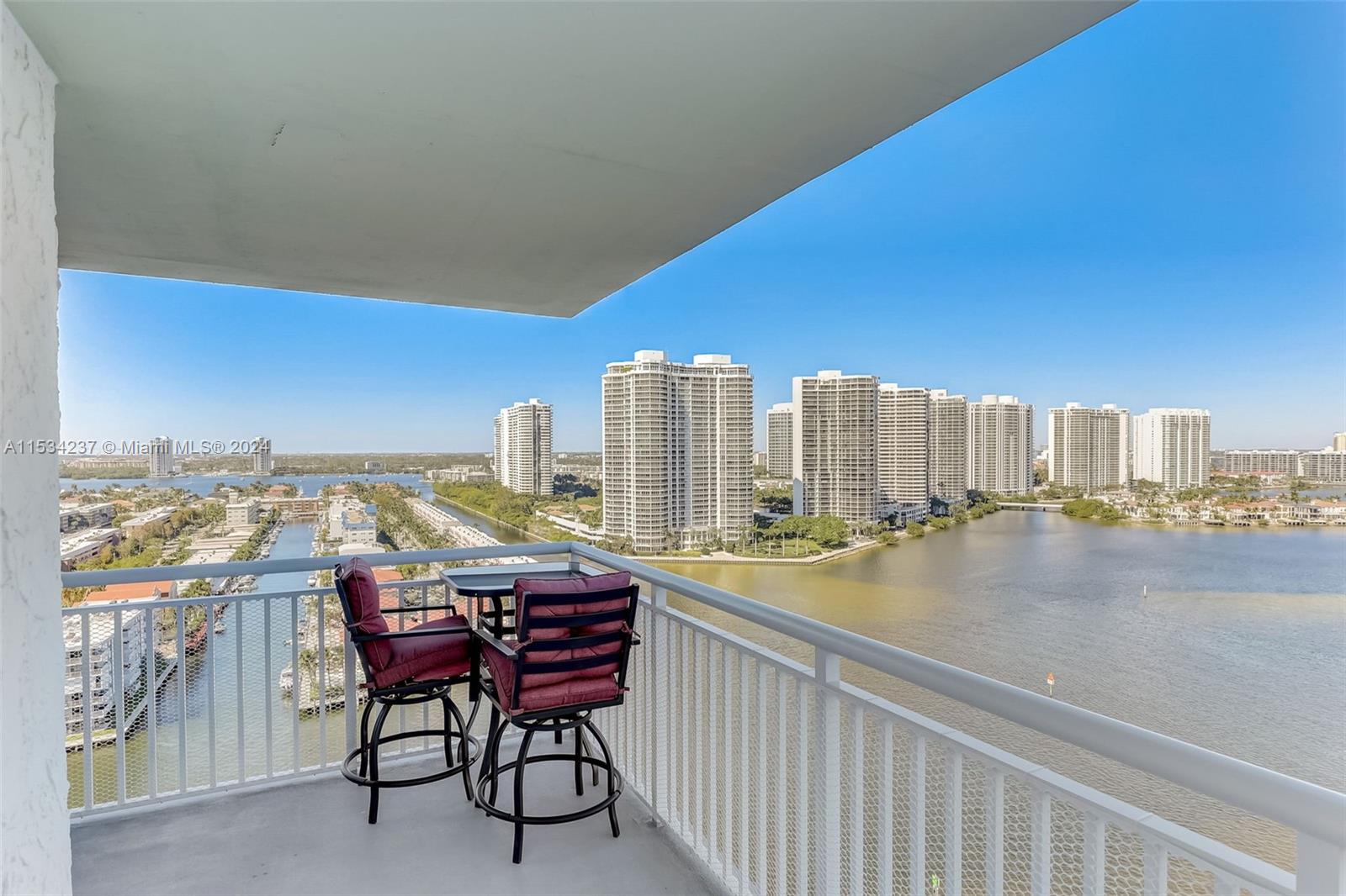 301 174th St, Sunny Isles Beach, FL, 33160 United States, 2 Bedrooms Bedrooms, ,2 BathroomsBathrooms,Residential,For Sale,174th St,A11534237