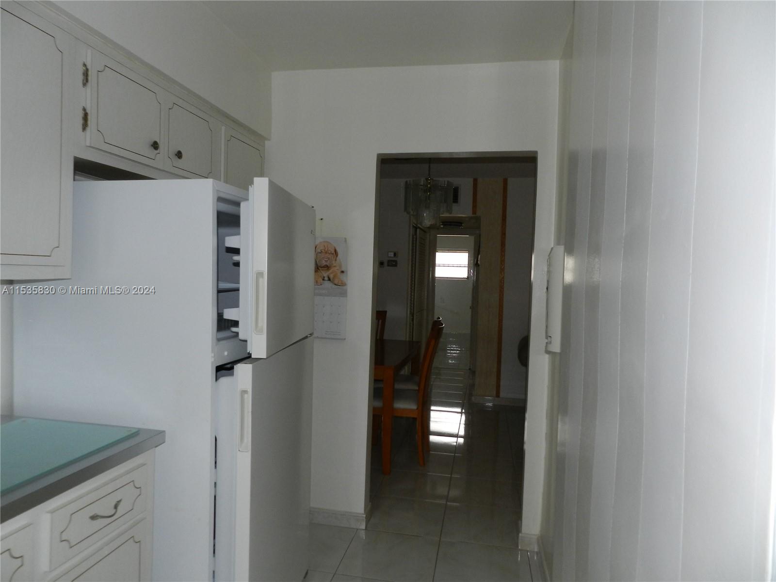 201 NE 14th Ave 2C, Hallandale Beach, Florida 33009, 1 Bedroom Bedrooms, ,1 BathroomBathrooms,Residentiallease,For Rent,201 NE 14th Ave 2C,A11535830