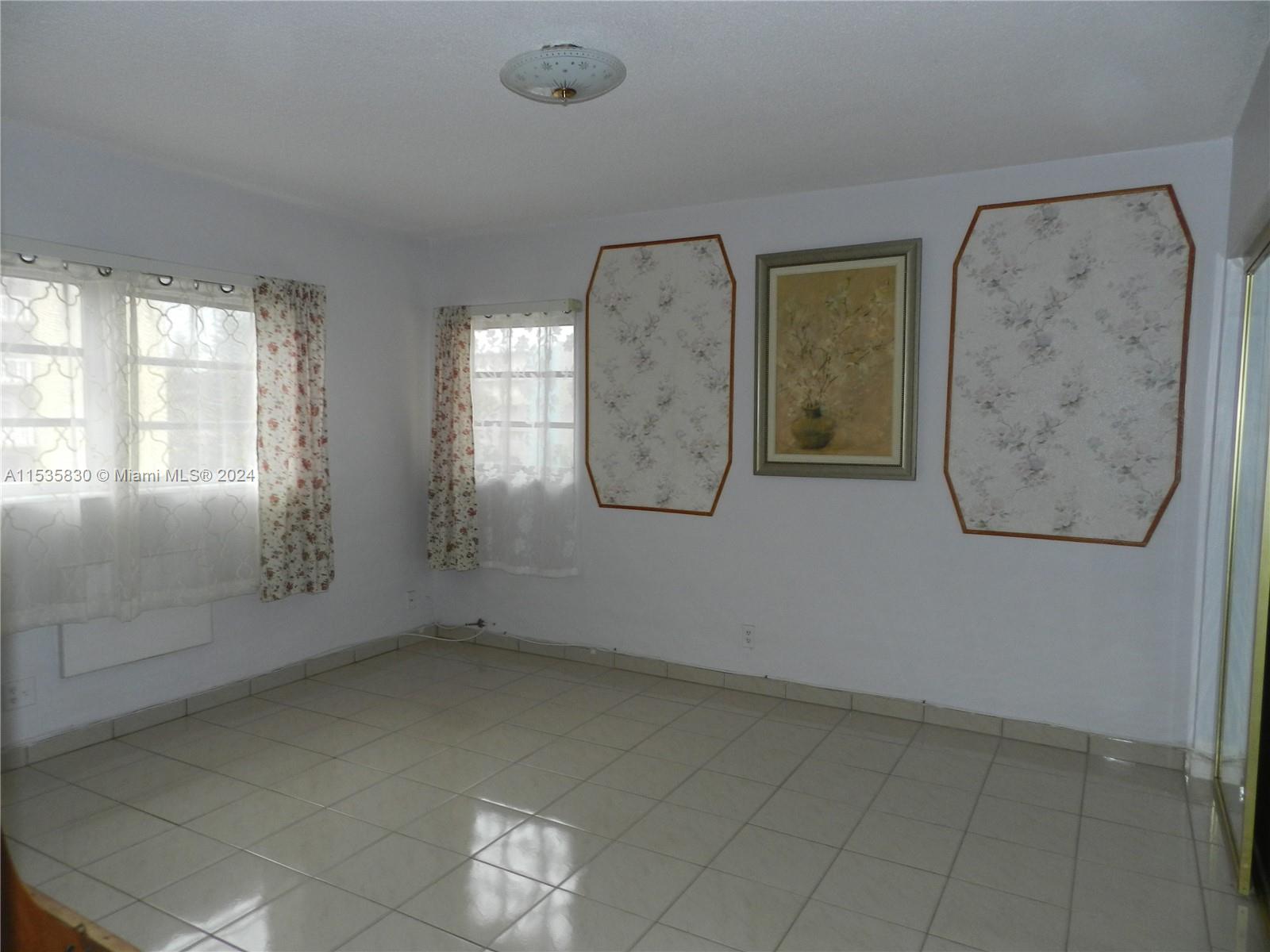 201 NE 14th Ave 2C, Hallandale Beach, Florida 33009, 1 Bedroom Bedrooms, ,1 BathroomBathrooms,Residentiallease,For Rent,201 NE 14th Ave 2C,A11535830