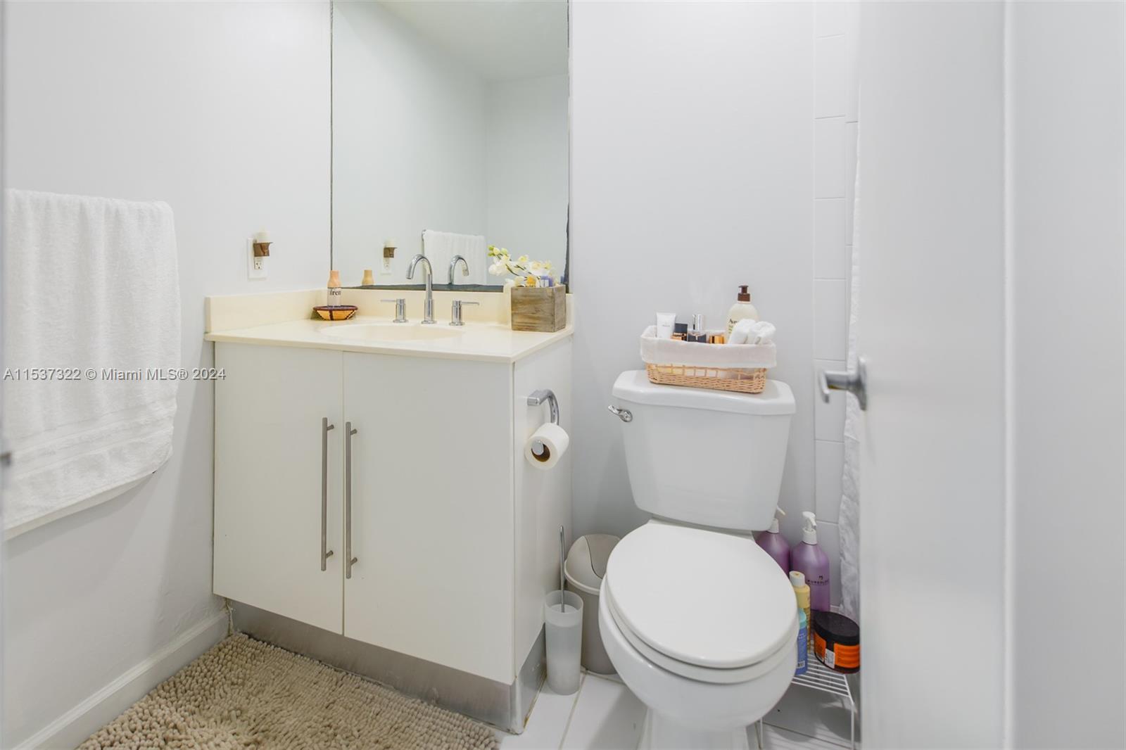 3001 S Ocean Dr 1117, Hollywood, Florida 33019, 1 Bedroom Bedrooms, ,1 BathroomBathrooms,Residential,For Sale,3001 S Ocean Dr 1117,A11537322