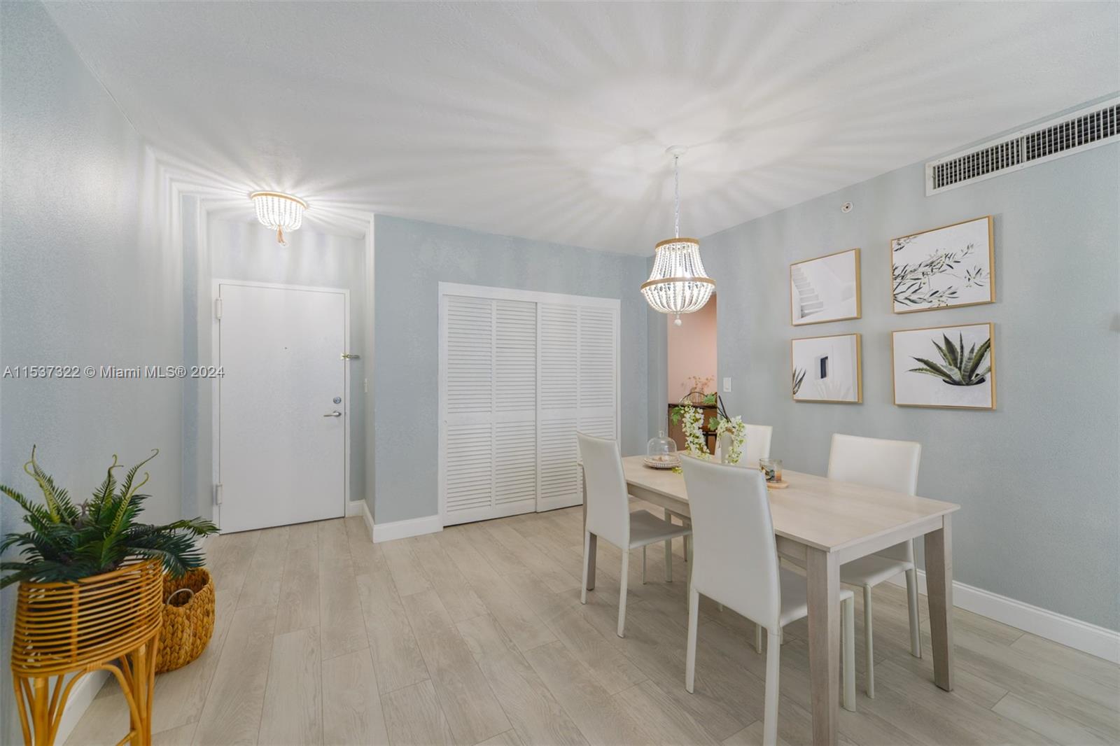 3001 S Ocean Dr 1117, Hollywood, Florida 33019, 1 Bedroom Bedrooms, ,1 BathroomBathrooms,Residential,For Sale,3001 S Ocean Dr 1117,A11537322