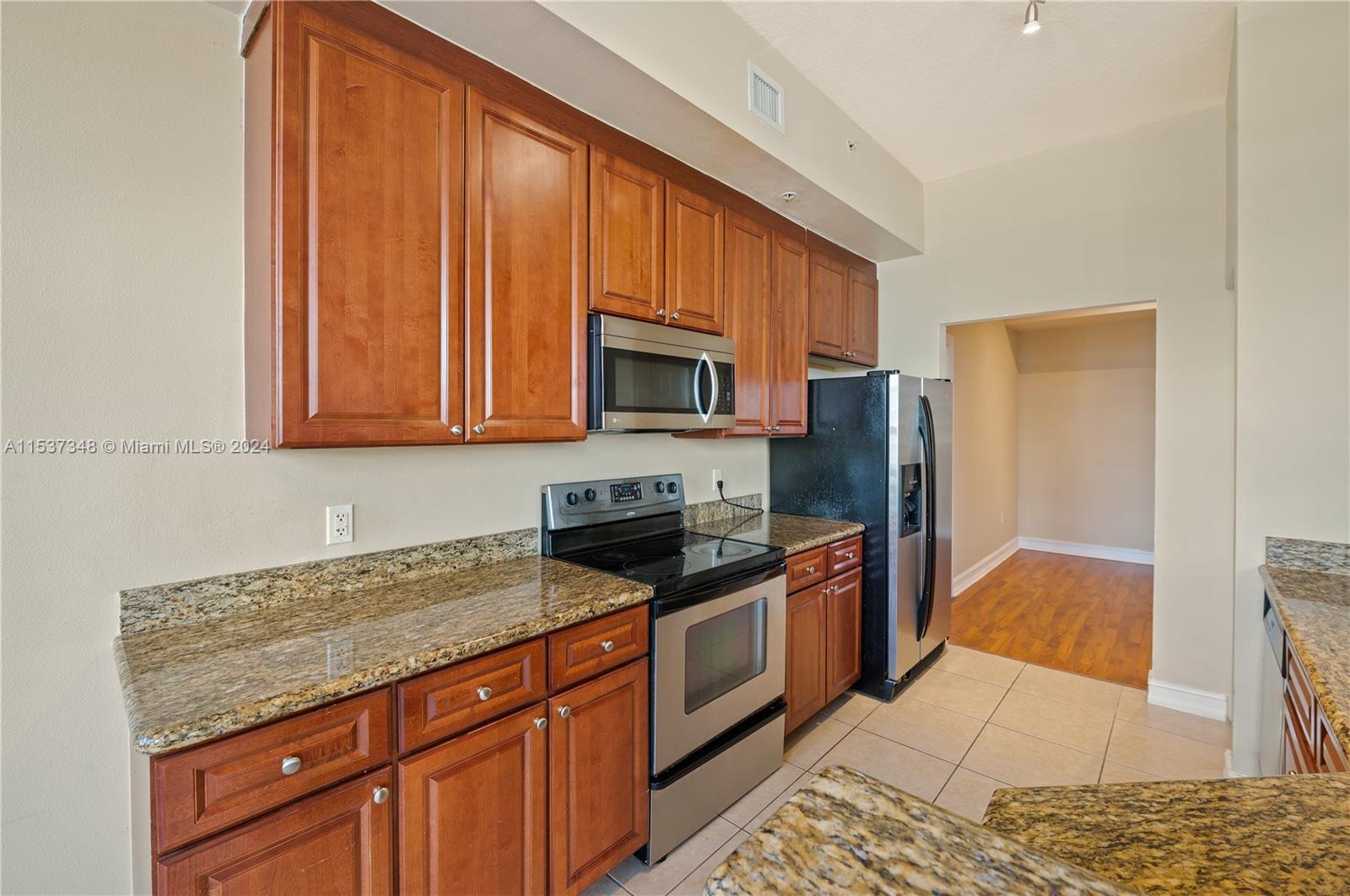 3001 NE 185th St 615, Aventura, Florida 33180, 2 Bedrooms Bedrooms, ,2 BathroomsBathrooms,Residentiallease,For Rent,3001 NE 185th St 615,A11537348