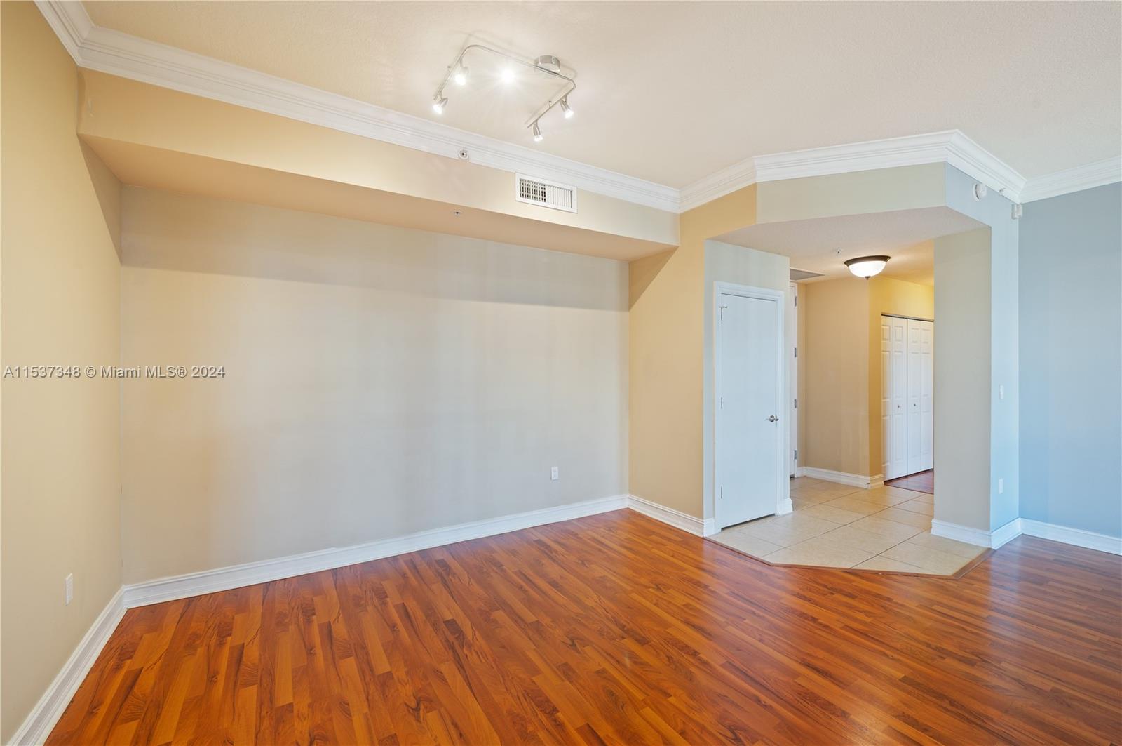 3001 NE 185th St 615, Aventura, Florida 33180, 2 Bedrooms Bedrooms, ,2 BathroomsBathrooms,Residentiallease,For Rent,3001 NE 185th St 615,A11537348