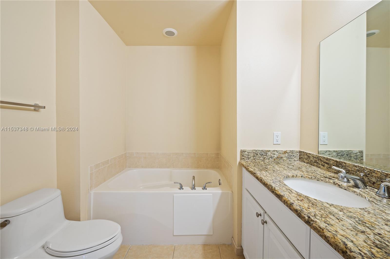 3001 NE 185th St 615, Aventura, Florida 33180, 2 Bedrooms Bedrooms, ,2 BathroomsBathrooms,Residentiallease,For Rent,3001 NE 185th St 615,A11537348