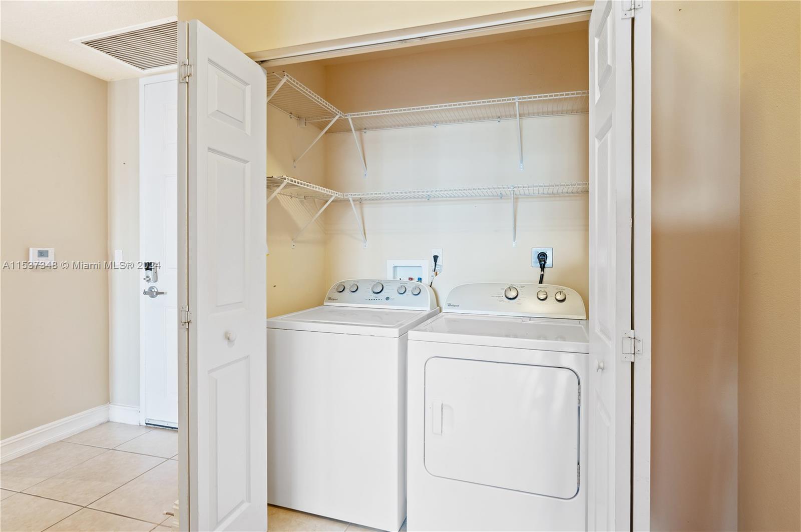 3001 NE 185th St 615, Aventura, Florida 33180, 2 Bedrooms Bedrooms, ,2 BathroomsBathrooms,Residentiallease,For Rent,3001 NE 185th St 615,A11537348