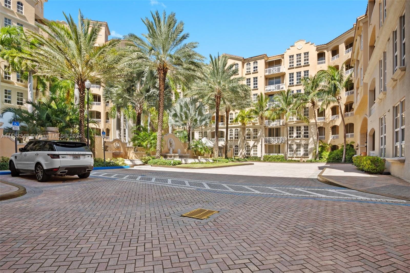 3001 NE 185th St 615, Aventura, Florida 33180, 2 Bedrooms Bedrooms, ,2 BathroomsBathrooms,Residentiallease,For Rent,3001 NE 185th St 615,A11537348