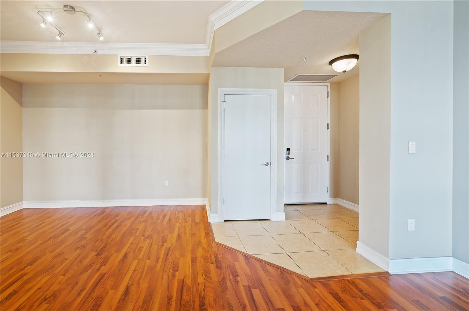 3001 NE 185th St 615, Aventura, Florida 33180, 2 Bedrooms Bedrooms, ,2 BathroomsBathrooms,Residentiallease,For Rent,3001 NE 185th St 615,A11537348