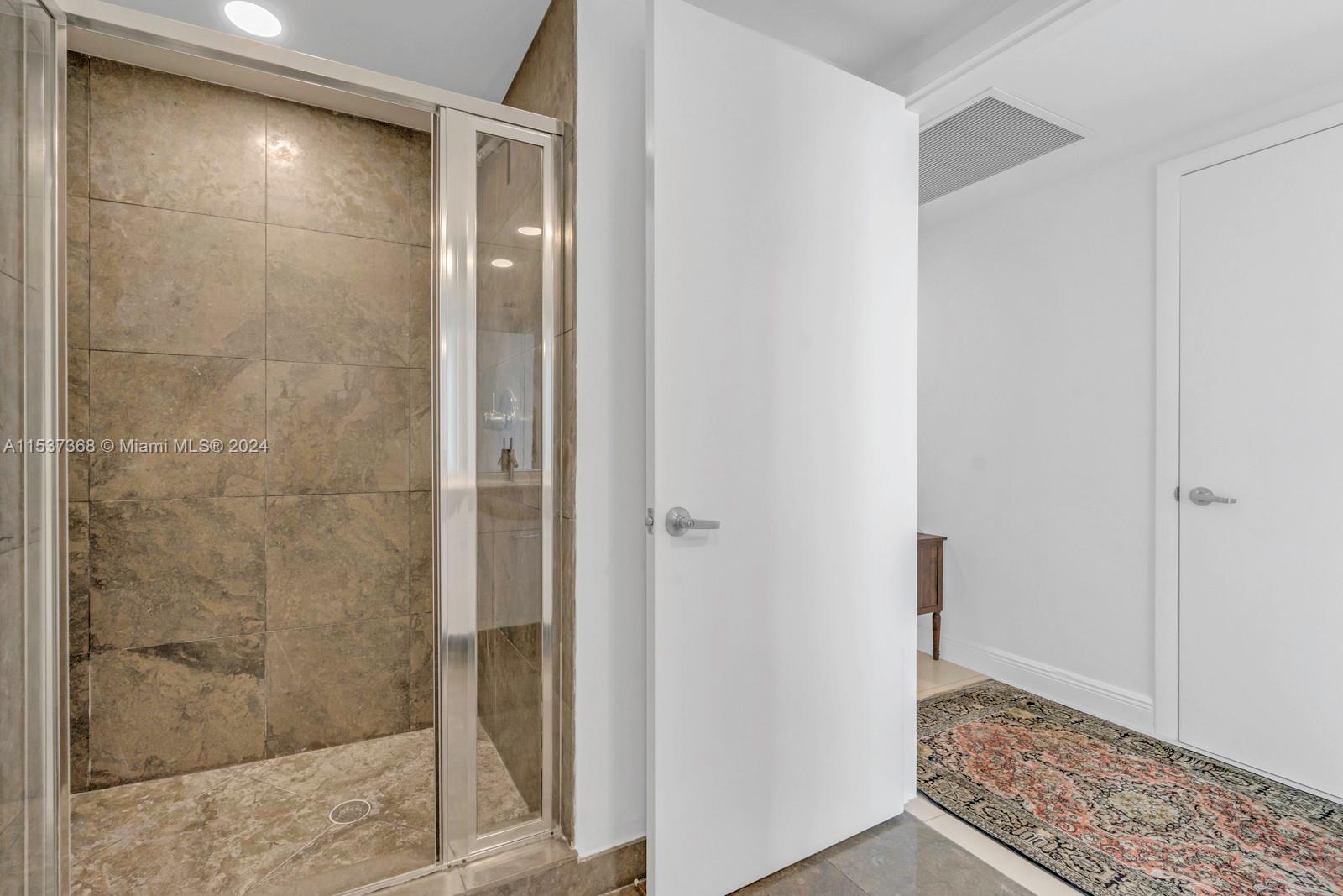 465 Brickell Ave 5002, Miami, Florida 33131, 2 Bedrooms Bedrooms, ,2 BathroomsBathrooms,Residentiallease,For Rent,465 Brickell Ave 5002,A11537368