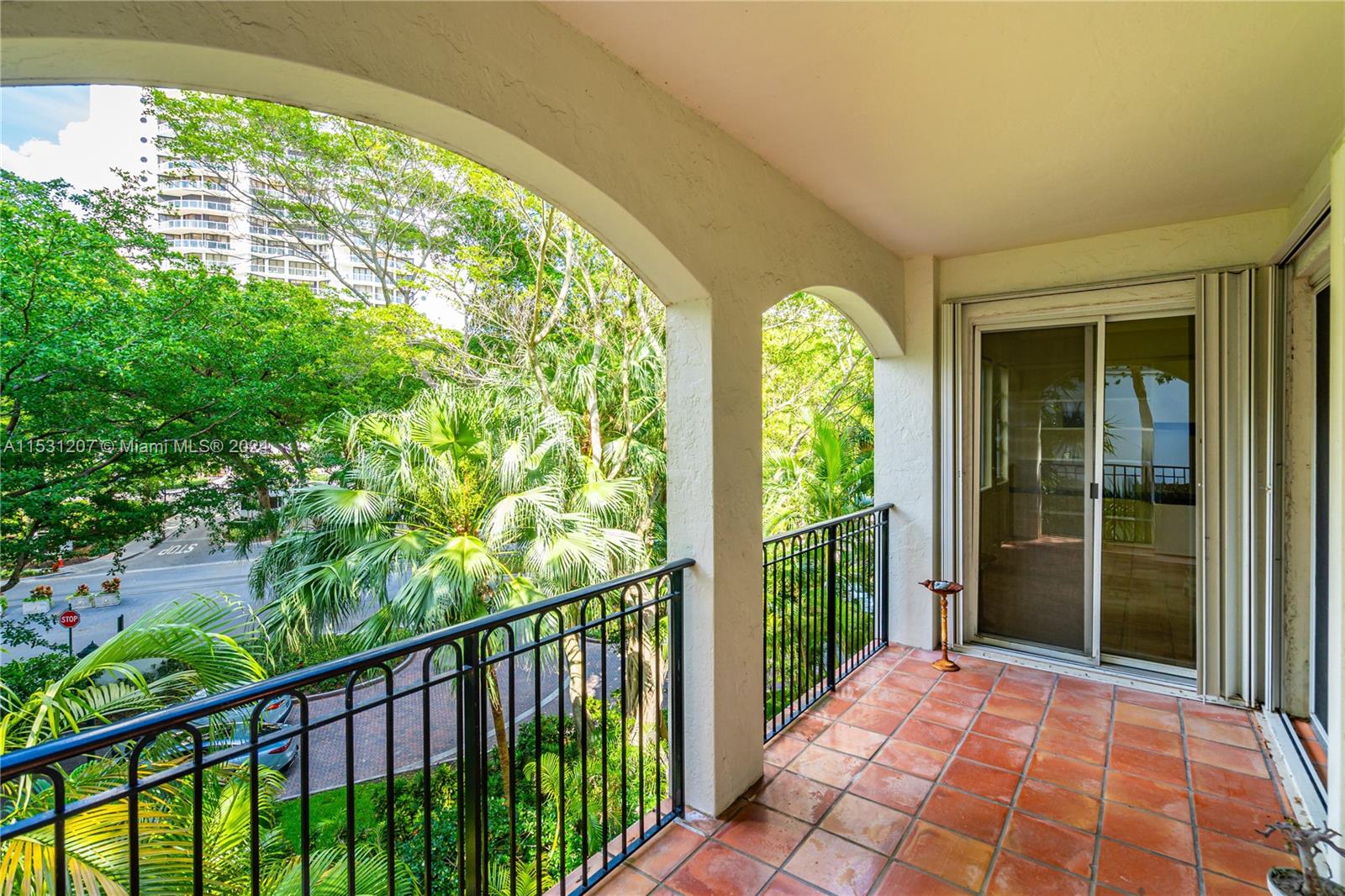 3900 Island Blvd, Aventura, FL, 33160 United States, 3 Bedrooms Bedrooms, ,3 BathroomsBathrooms,Residential,For Sale,Island Blvd,A11531207